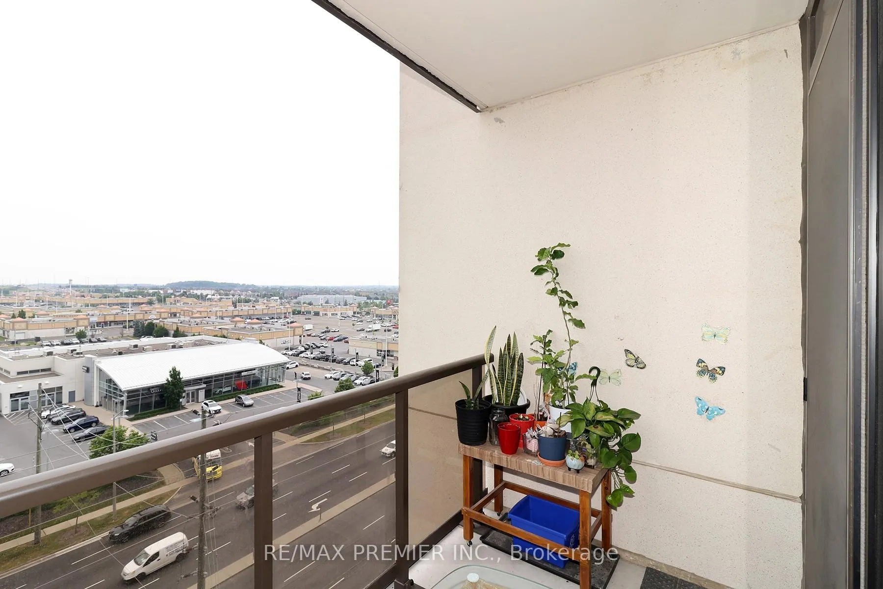 Photo 11 of Unit 809, 9085 Jane Street, Vaughan, Concord — HOMEH