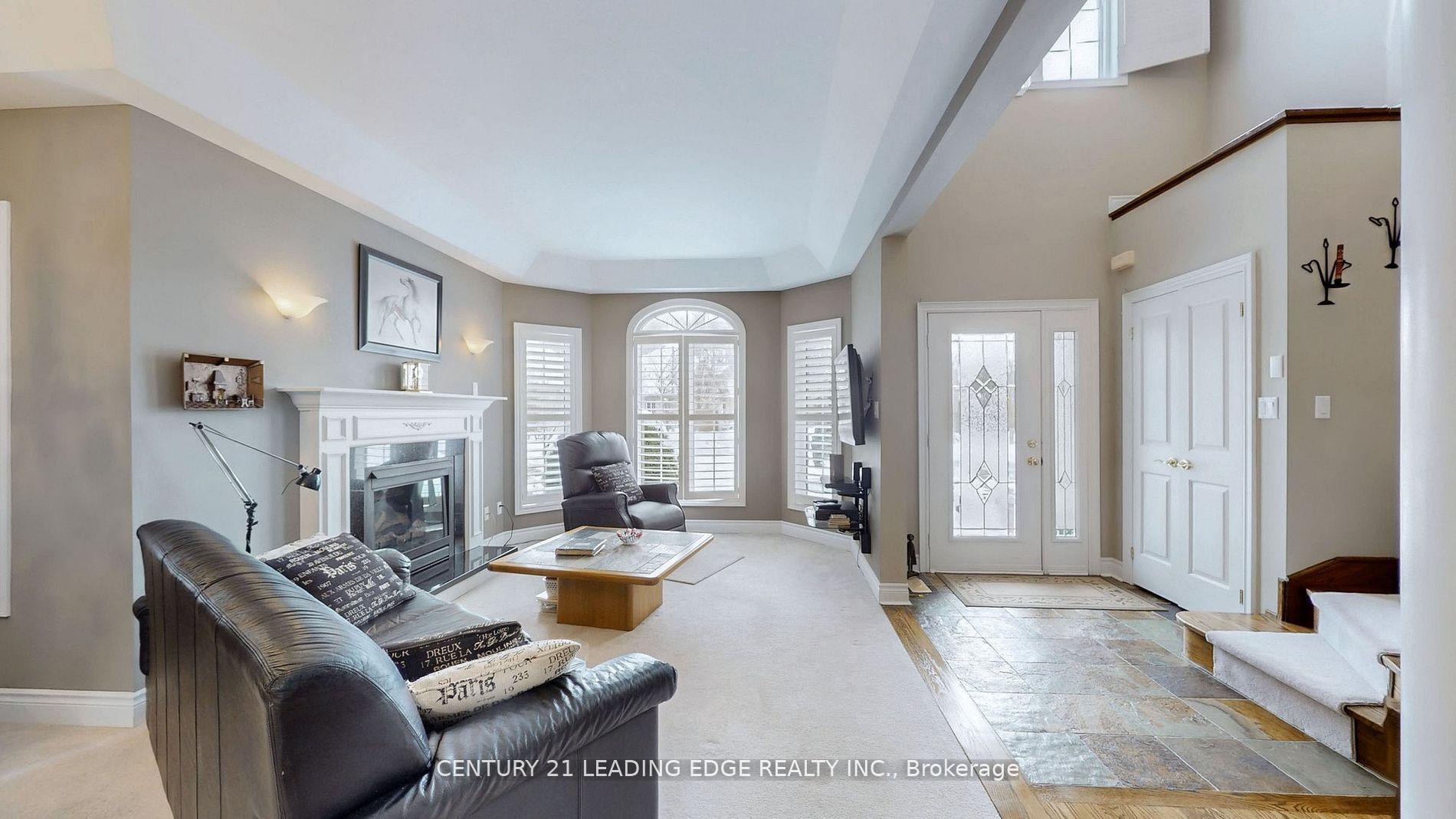 Photo 3 of 22 Putney Road, Caledon, Caledon East — HOMEH