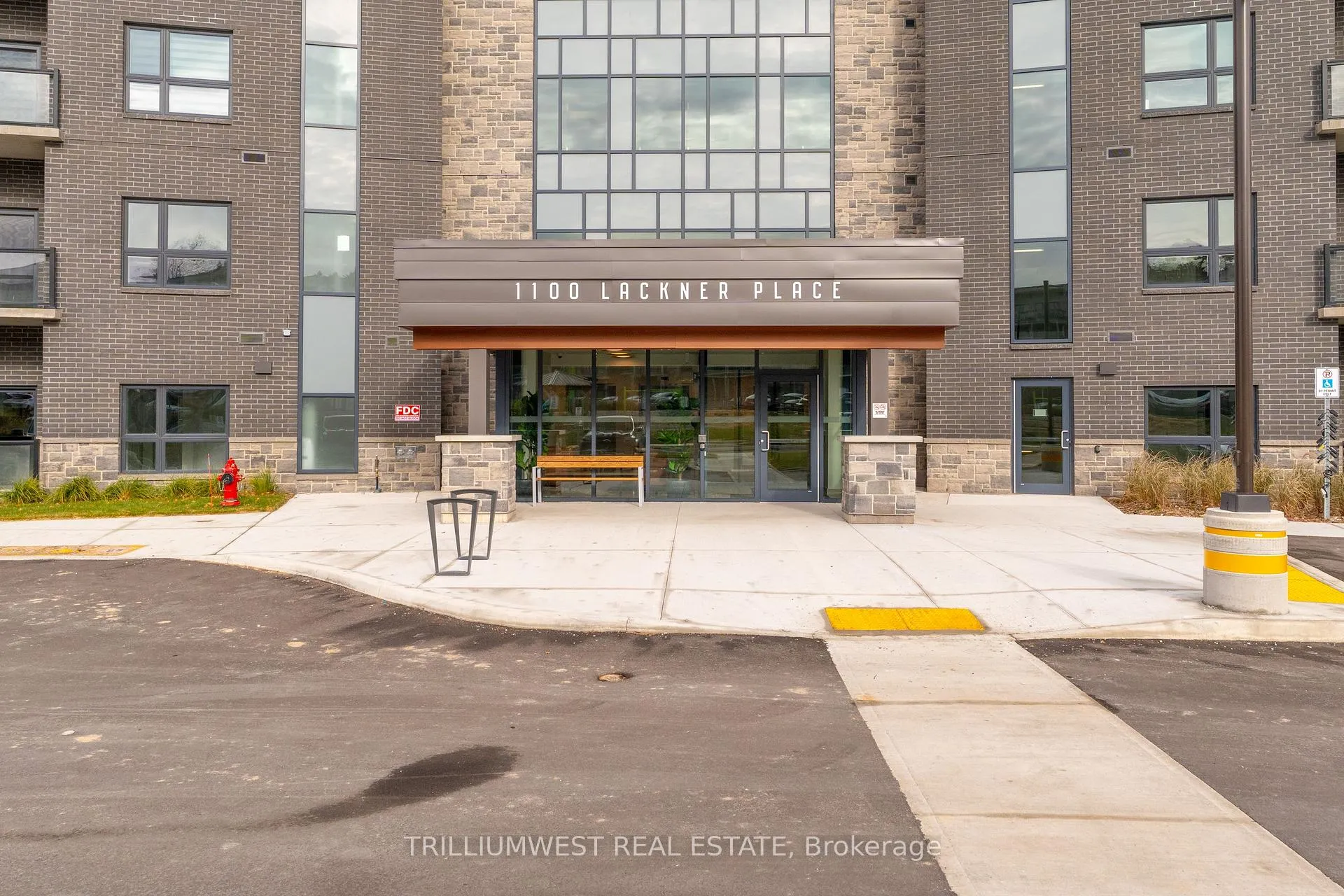 Photo 2 of Unit 503, 1100 Lackner Place, Kitchener — HOMEH