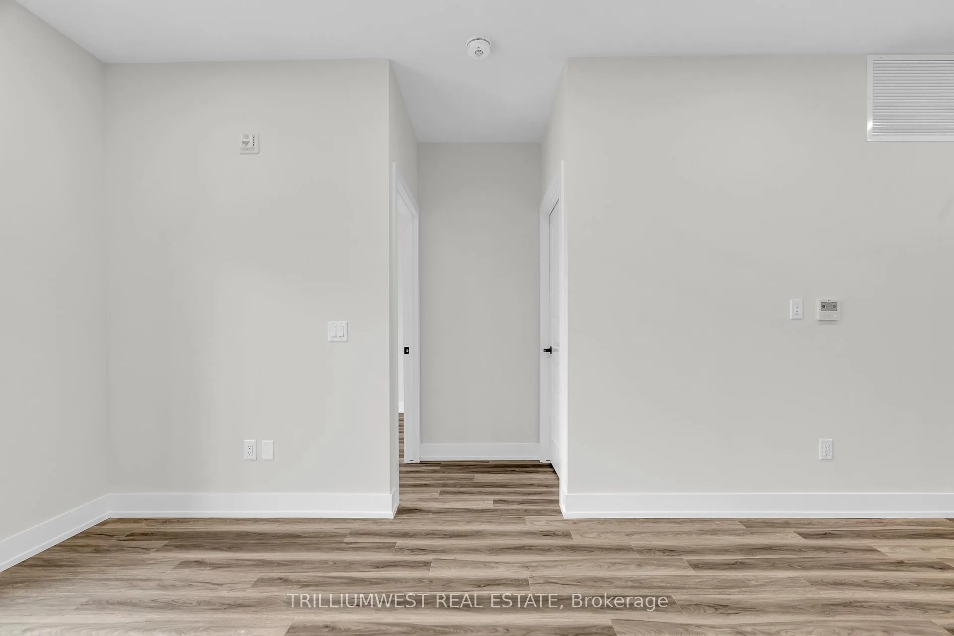Photo 10 of Unit 503, 1100 Lackner Place, Kitchener — HOMEH