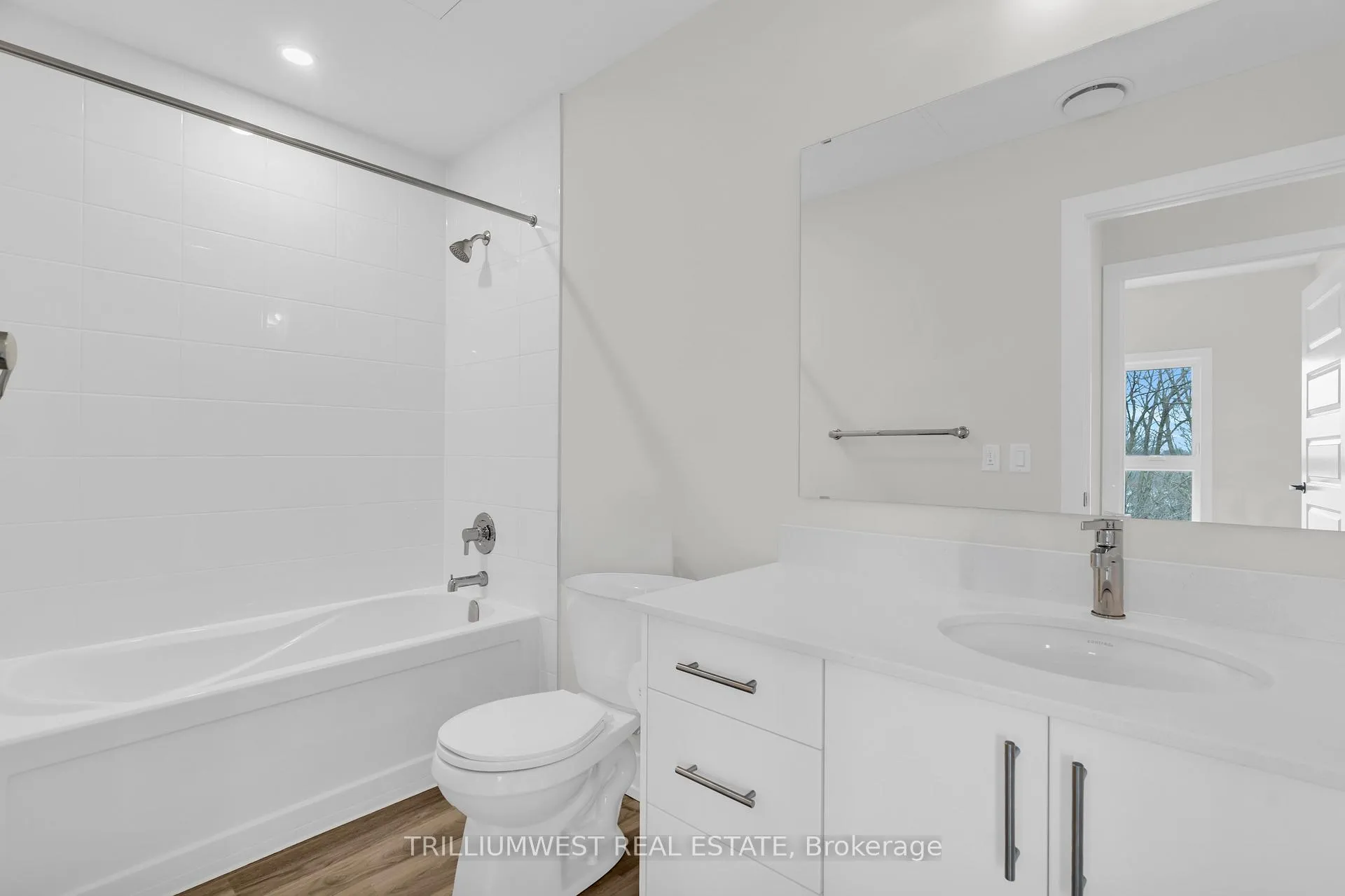 Photo 13 of Unit 503, 1100 Lackner Place, Kitchener — HOMEH