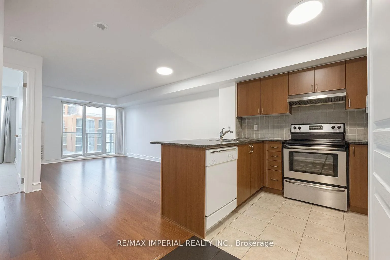 Photo 6 of Unit 606, 75 South Town Centre Boulevard, Markham, Unionville — HOMEH