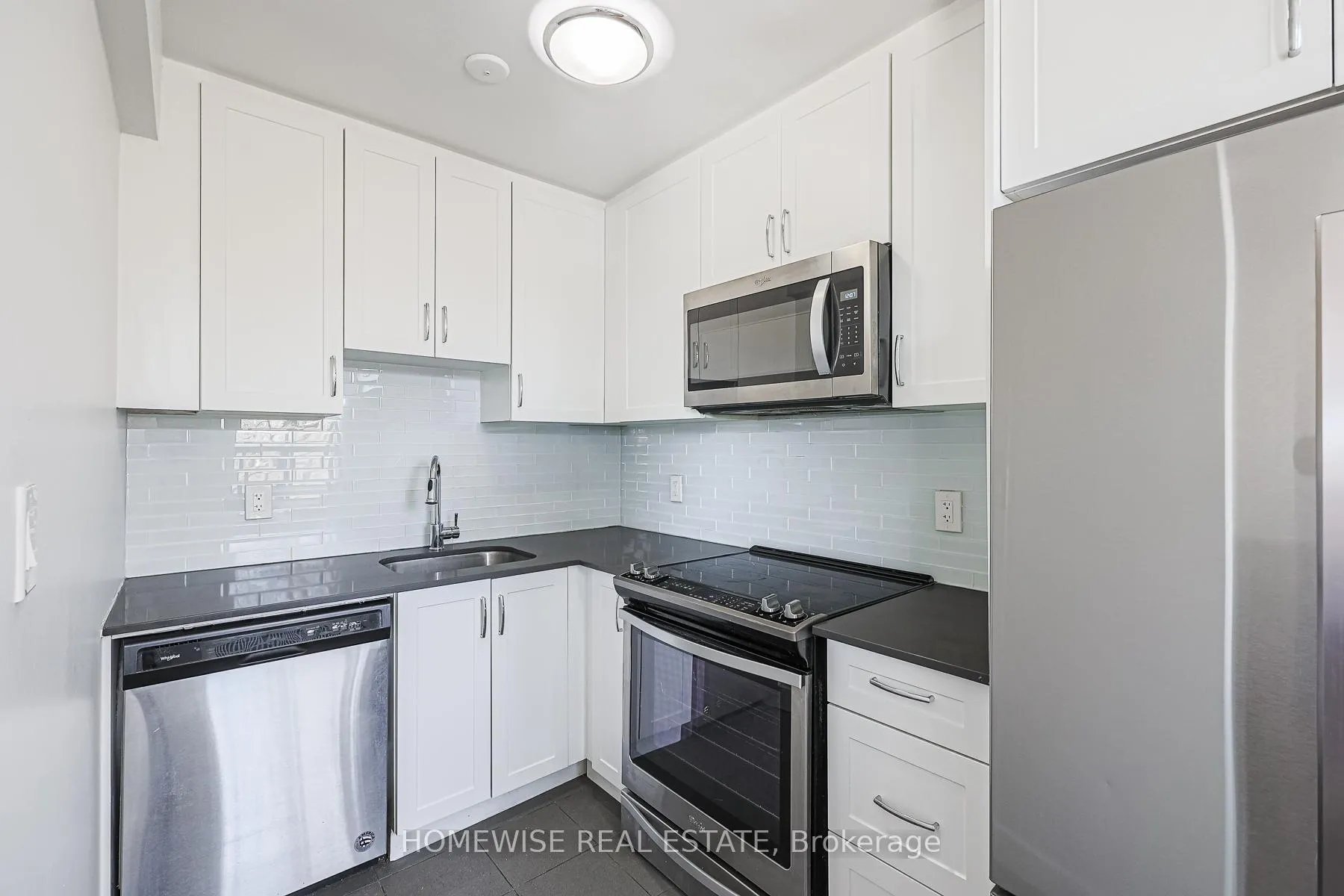 Photo 1 of Unit 407, 2837 Yonge Street, Toronto, Lawrence Park South — HOMEH