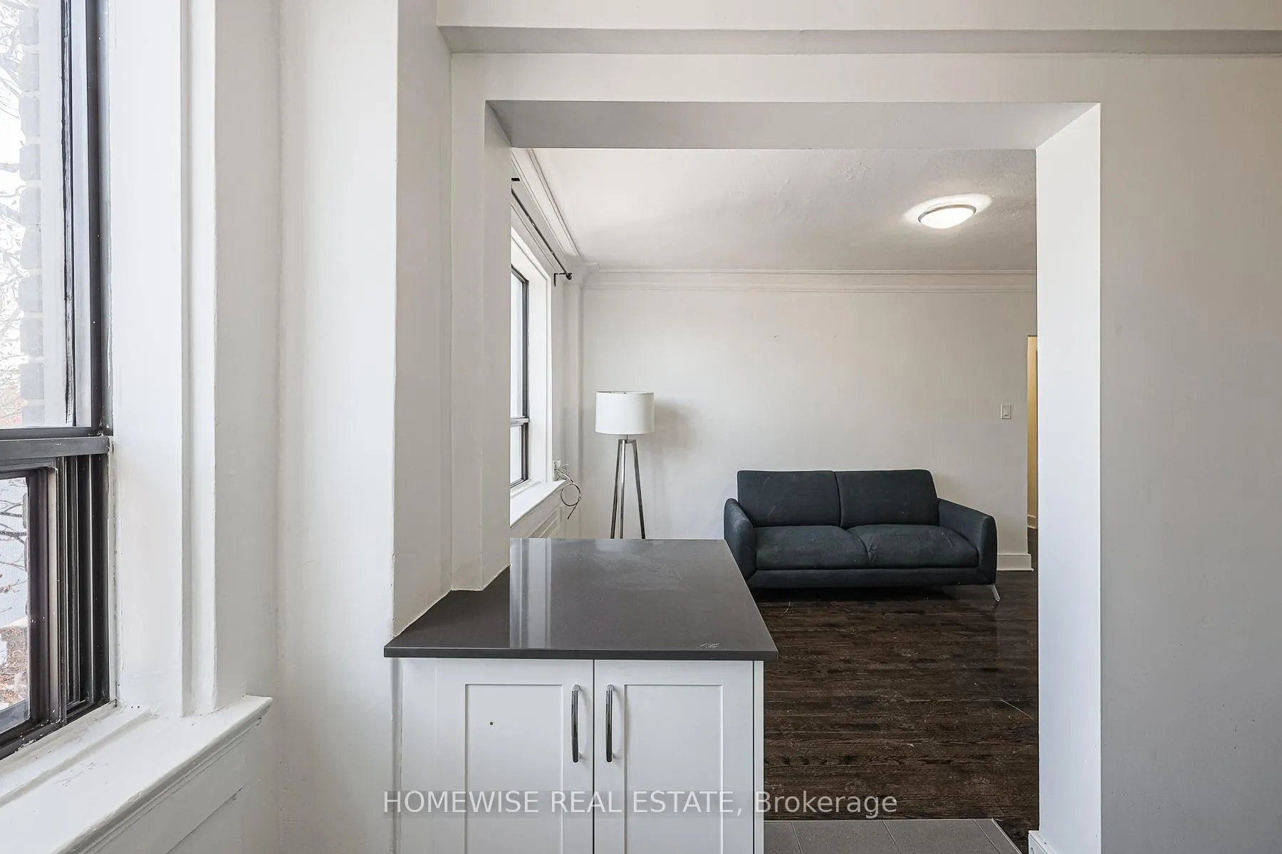 Photo 5 of Unit 407, 2837 Yonge Street, Toronto, Lawrence Park South — HOMEH
