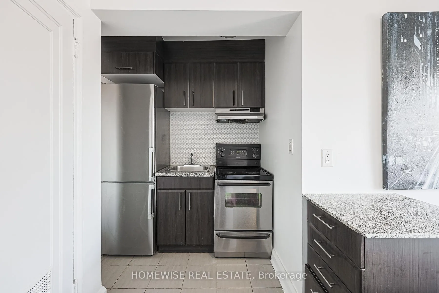 Photo 3 of Unit 505, 2837 Yonge Street, Toronto, Lawrence Park South — HOMEH