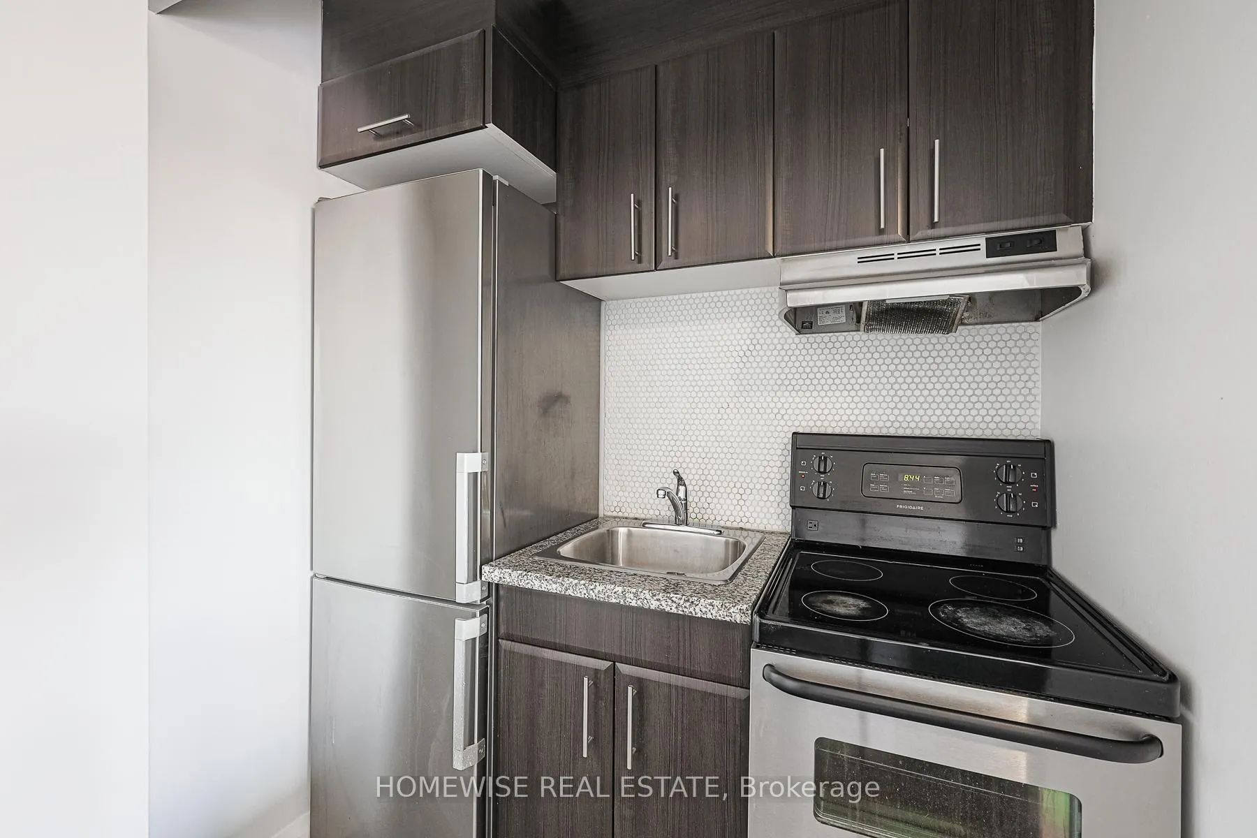 Photo 4 of Unit 505, 2837 Yonge Street, Toronto, Lawrence Park South — HOMEH