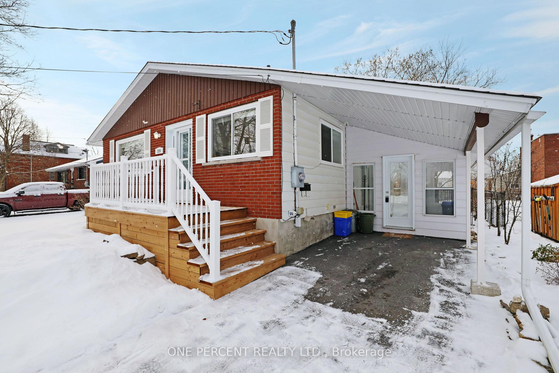 Photo 4 of 220 Mclaren Street, Carleton Place — HOMEH