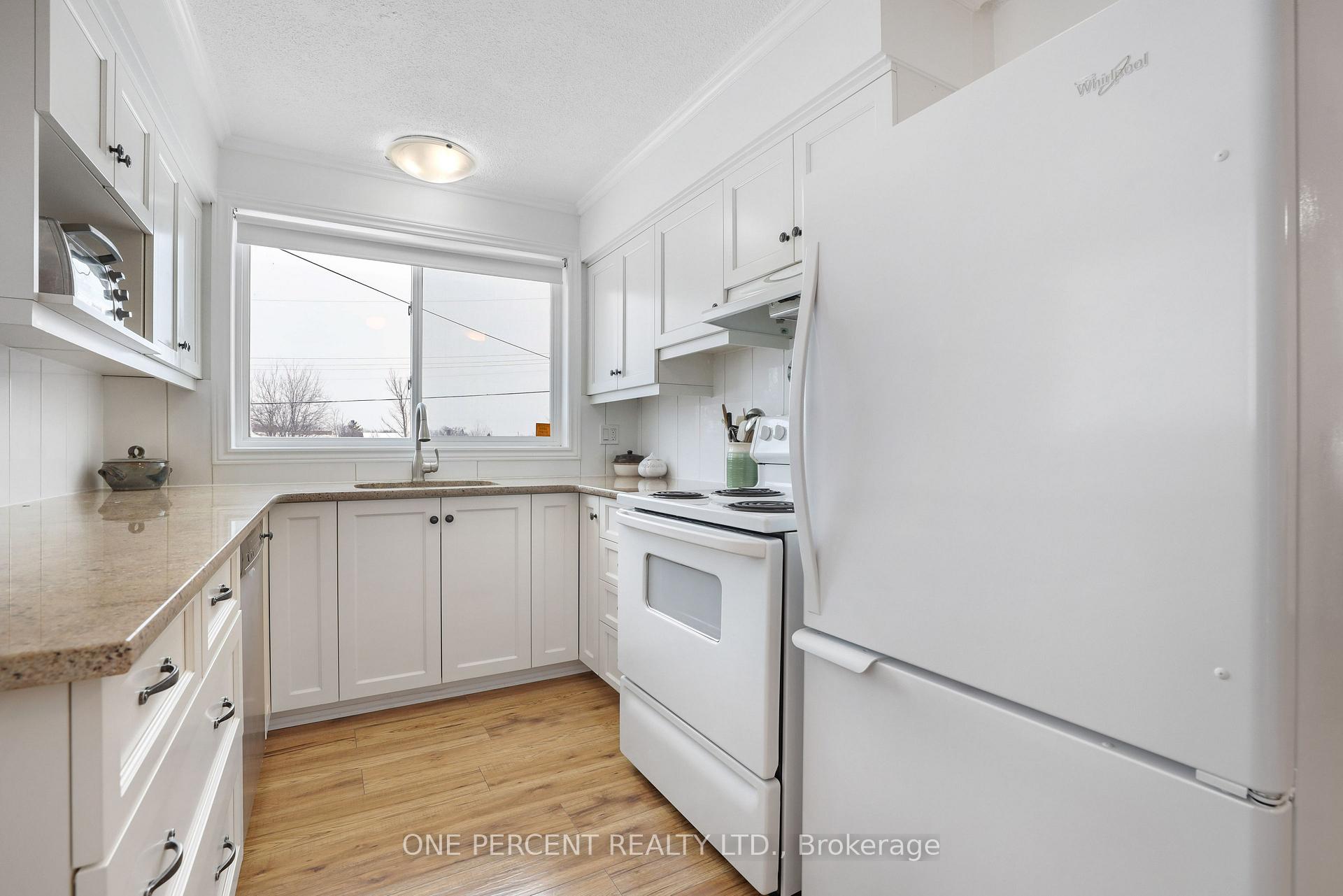 Photo 15 of 220 Mclaren Street, Carleton Place — HOMEH