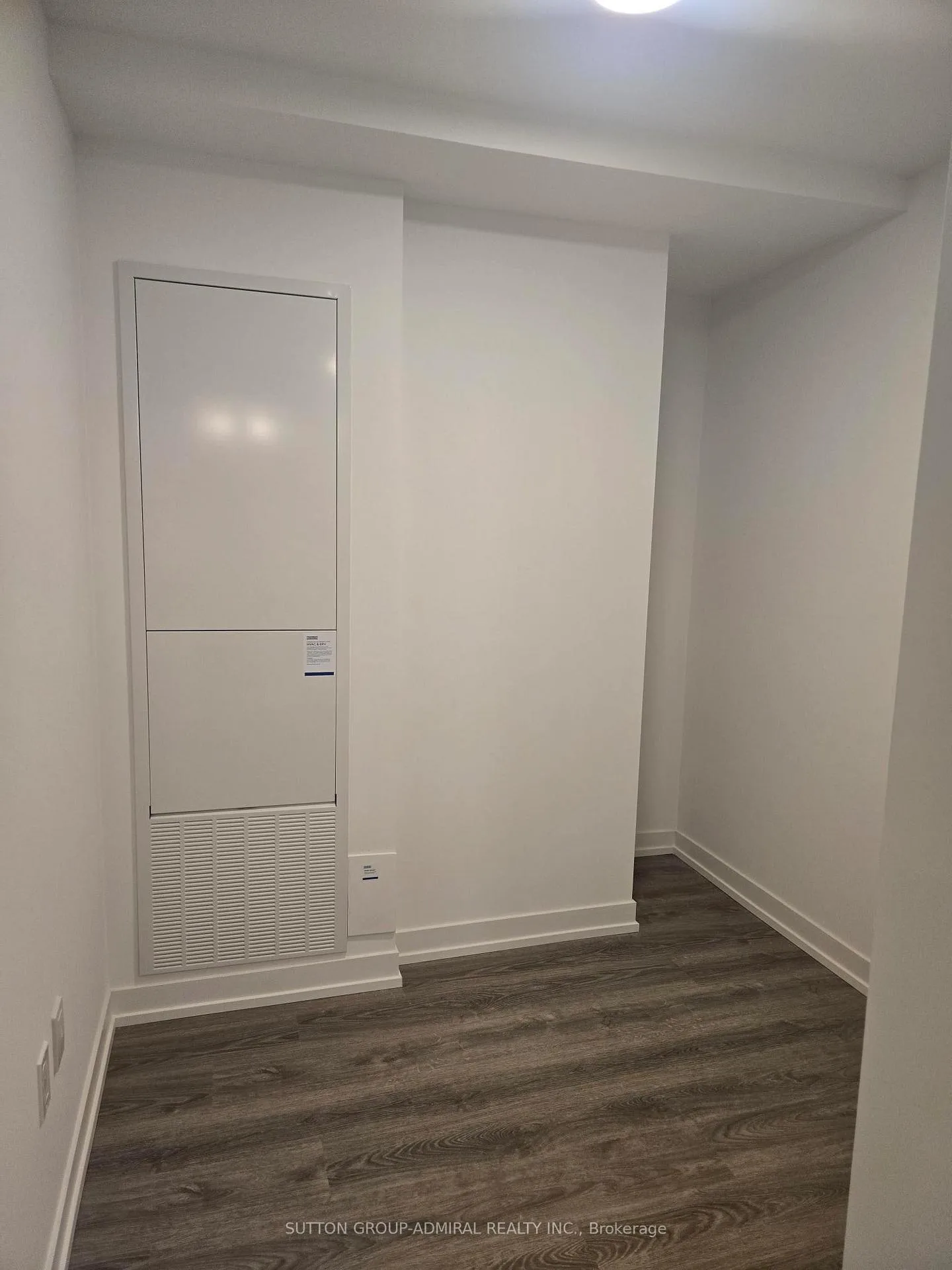 Photo 3 of Unit 502, 8 Interchange Way, Vaughan, Vaughan Corporate Centre — HOMEH