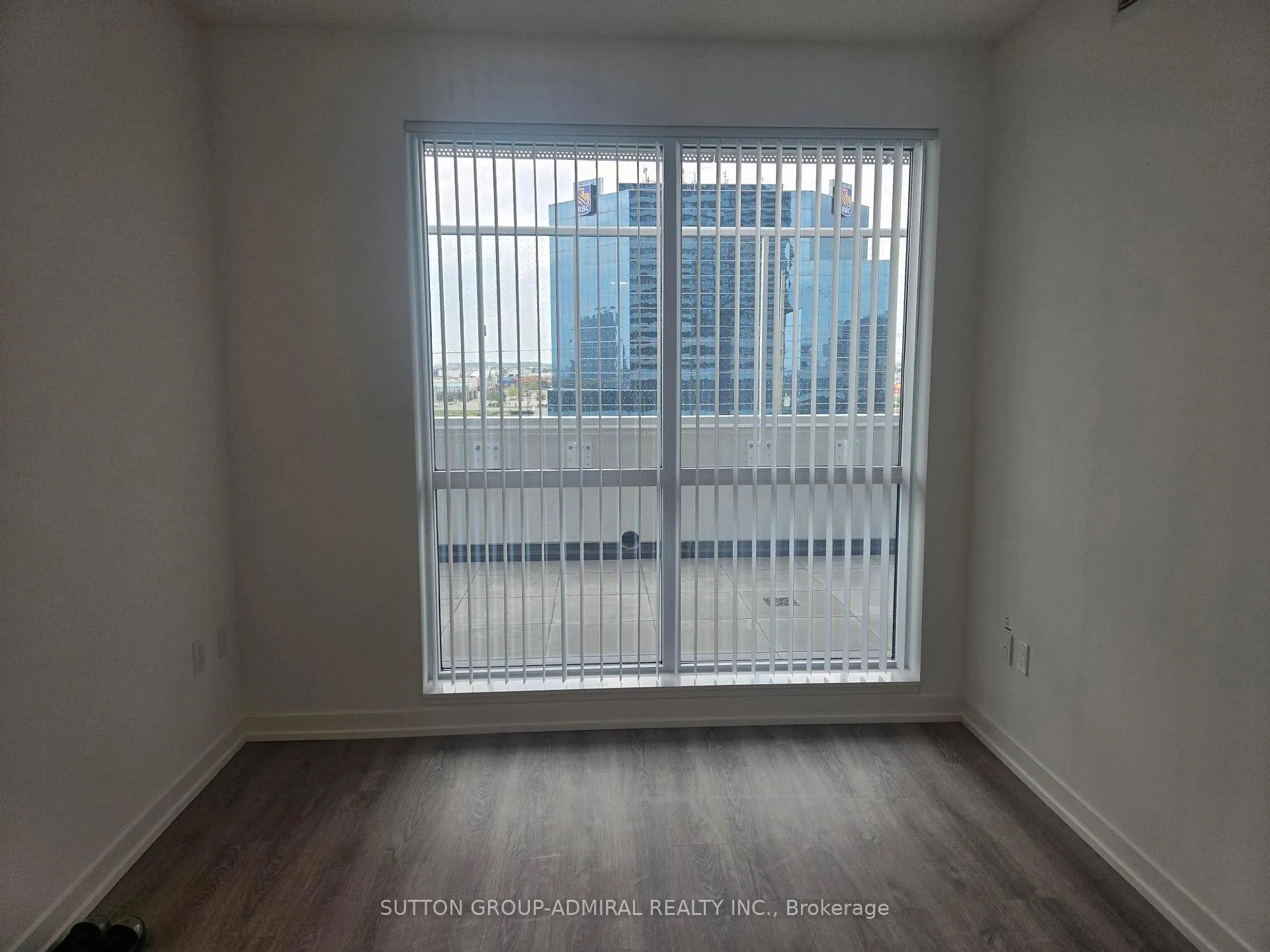 Photo 7 of Unit 502, 8 Interchange Way, Vaughan, Vaughan Corporate Centre — HOMEH