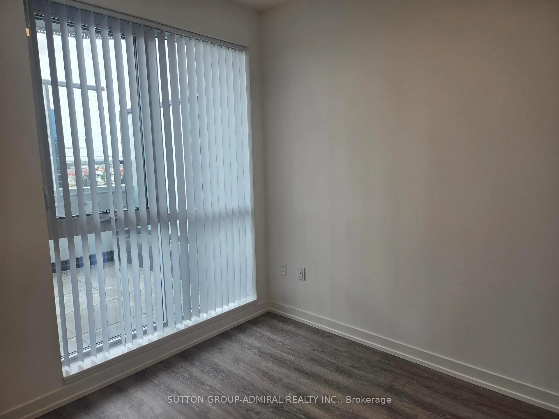Photo 8 of Unit 502, 8 Interchange Way, Vaughan, Vaughan Corporate Centre — HOMEH
