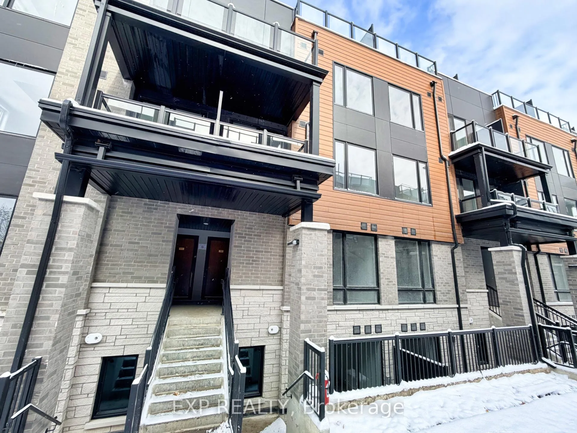 Front of Unit 30, 113 Marydale Avenue