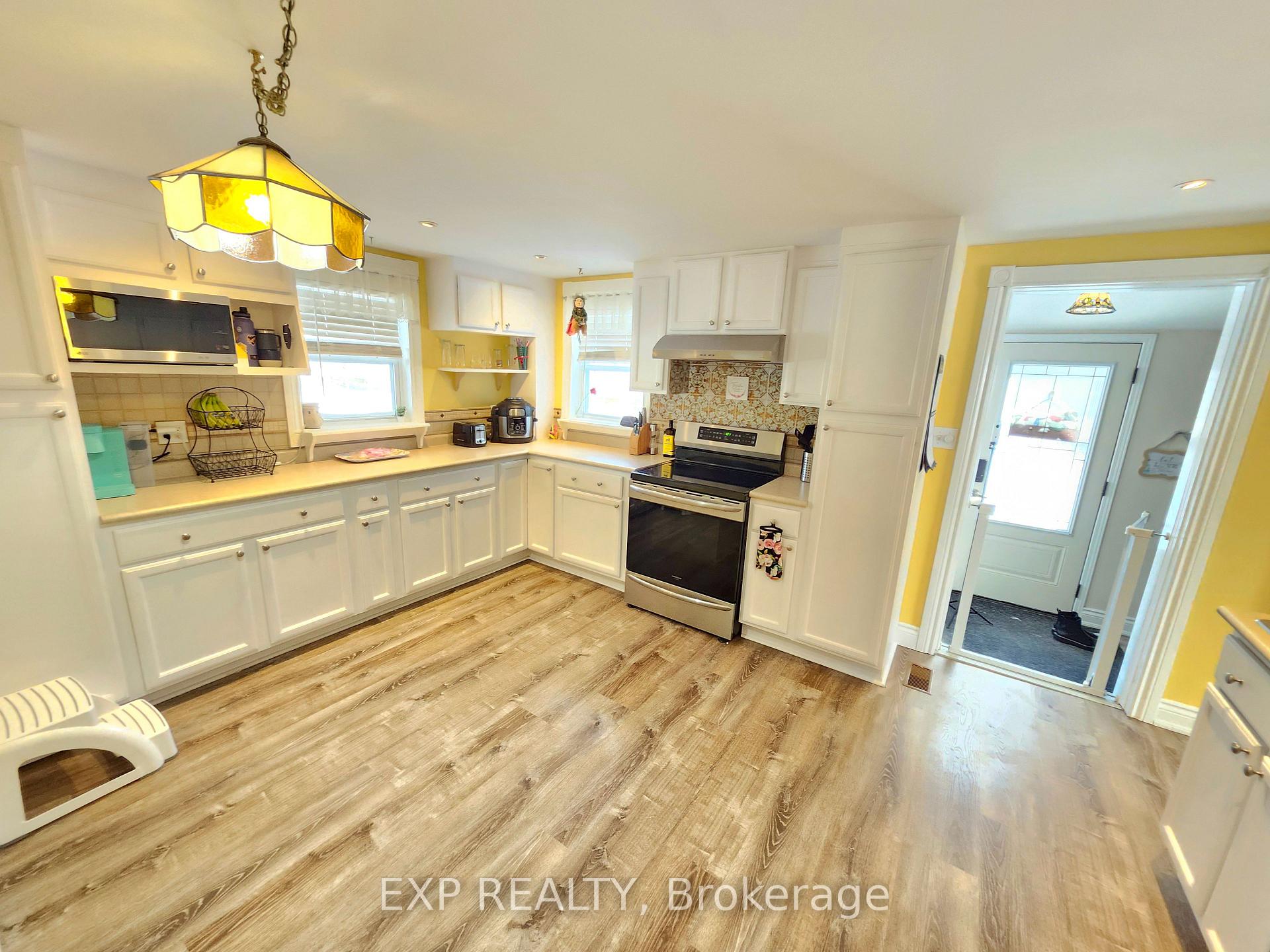 Photo 9 of 2057 Dundas Street, Edwardsburgh/Cardinal, Town of Cardinal — HOMEH