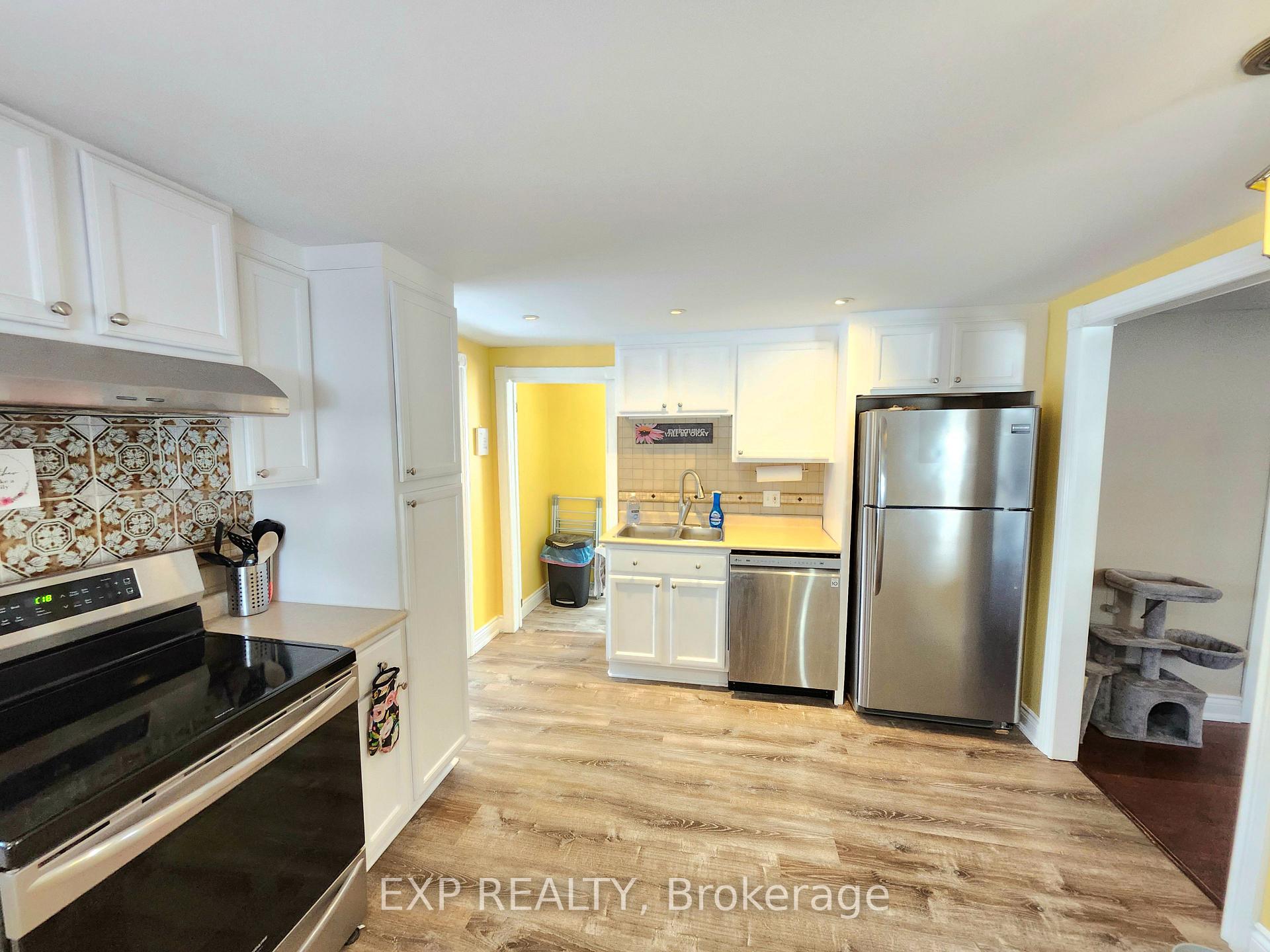 Photo 10 of 2057 Dundas Street, Edwardsburgh/Cardinal, Town of Cardinal — HOMEH