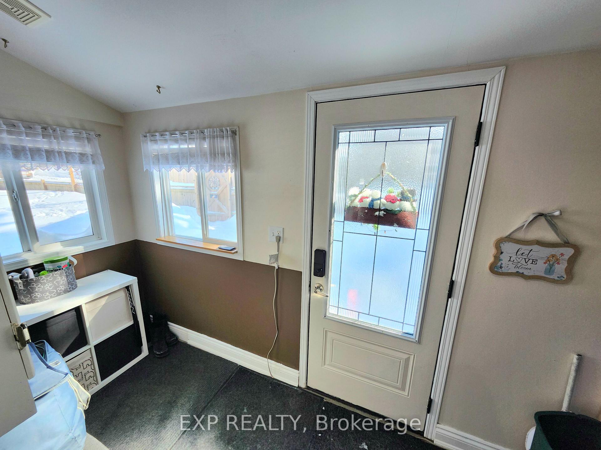 Photo 17 of 2057 Dundas Street, Edwardsburgh/Cardinal, Town of Cardinal — HOMEH