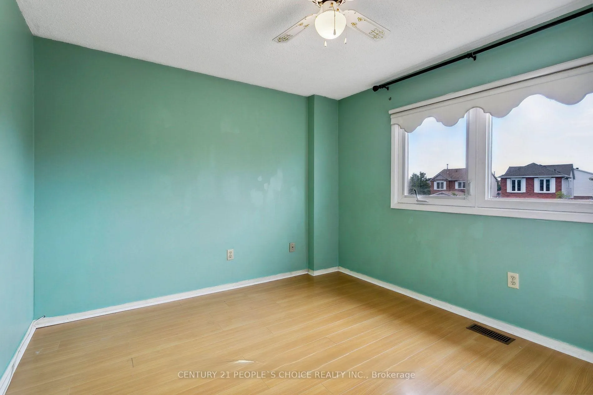 Photo 15 of 85 Acadian Heights, Brampton, Fletcher's Creek South — HOMEH