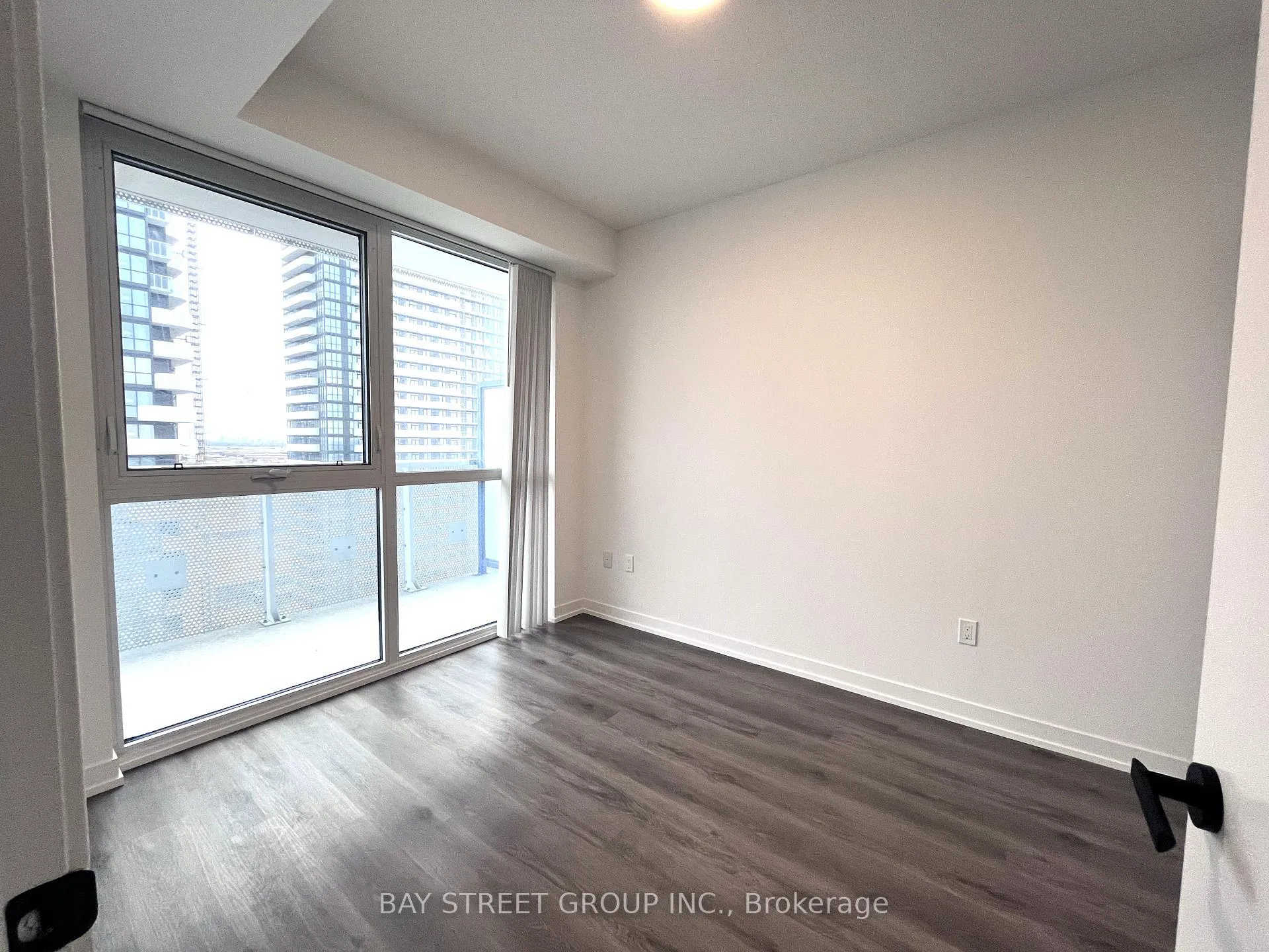 Photo 14 of Unit 2001, 225 Commerce Street, Vaughan, Vaughan Corporate Centre — HOMEH
