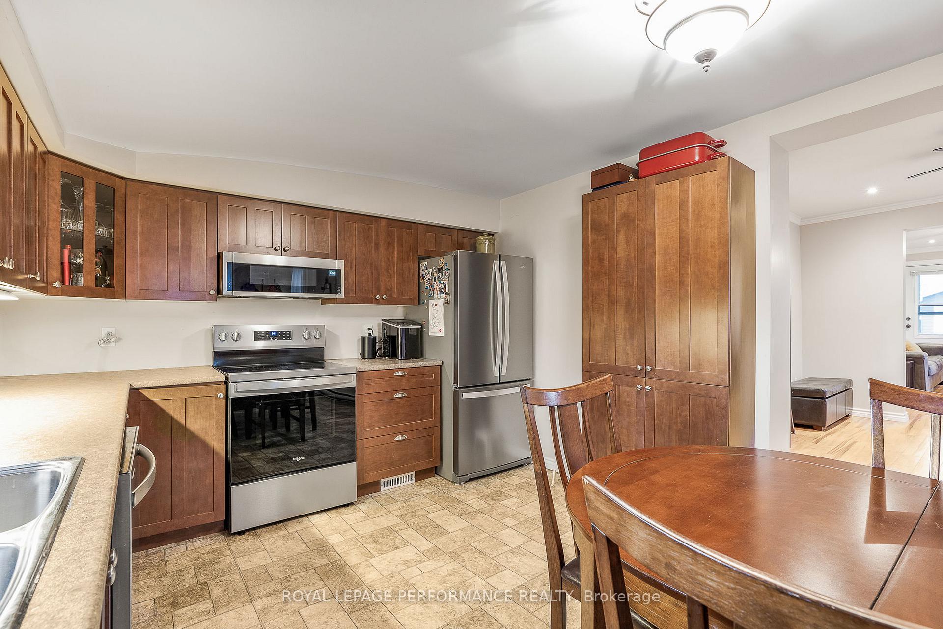 Photo 5 of 98 Stanley Avenue, Champlain, Vankleek Hill — HOMEH