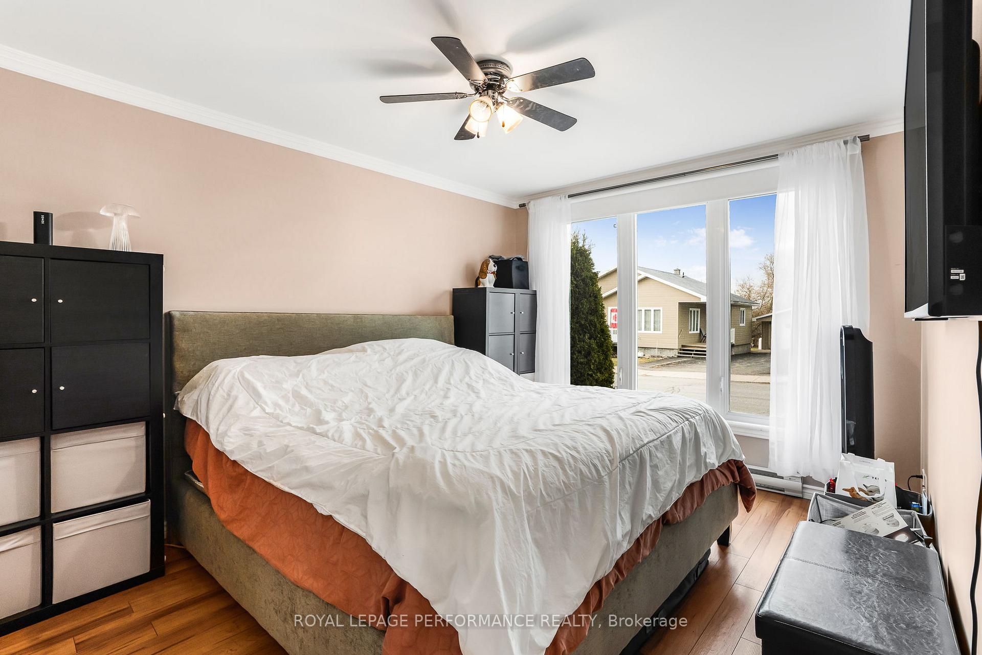 Photo 15 of 98 Stanley Avenue, Champlain, Vankleek Hill — HOMEH