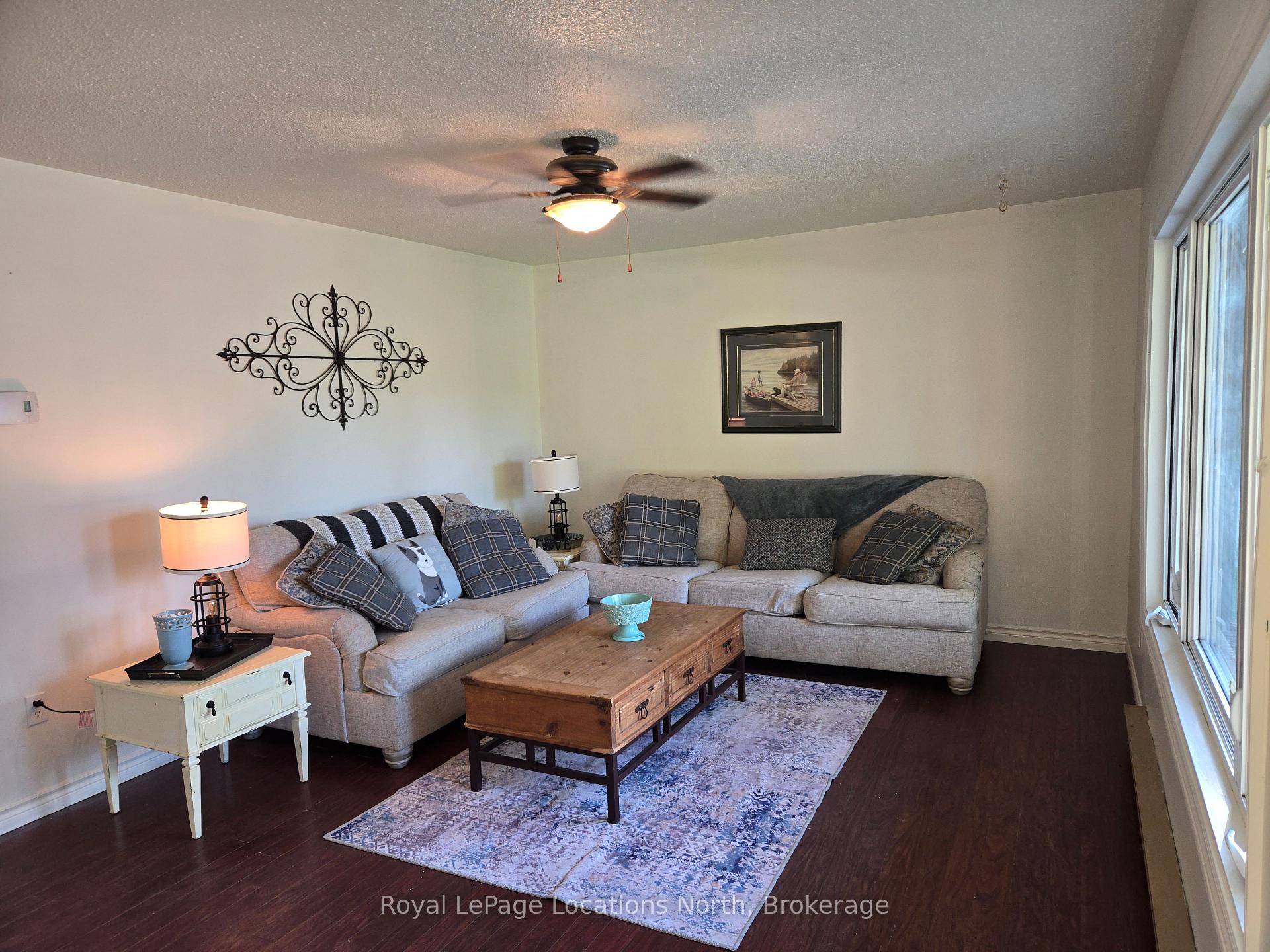 Photo 3 of 209 Christopher Street, Clearview, Stayner — HOMEH
