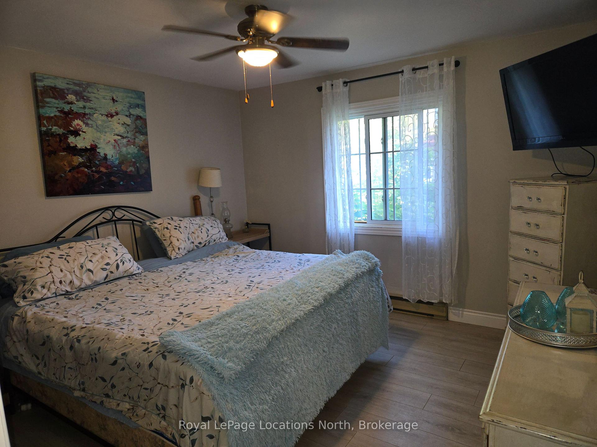 Photo 13 of 209 Christopher Street, Clearview, Stayner — HOMEH