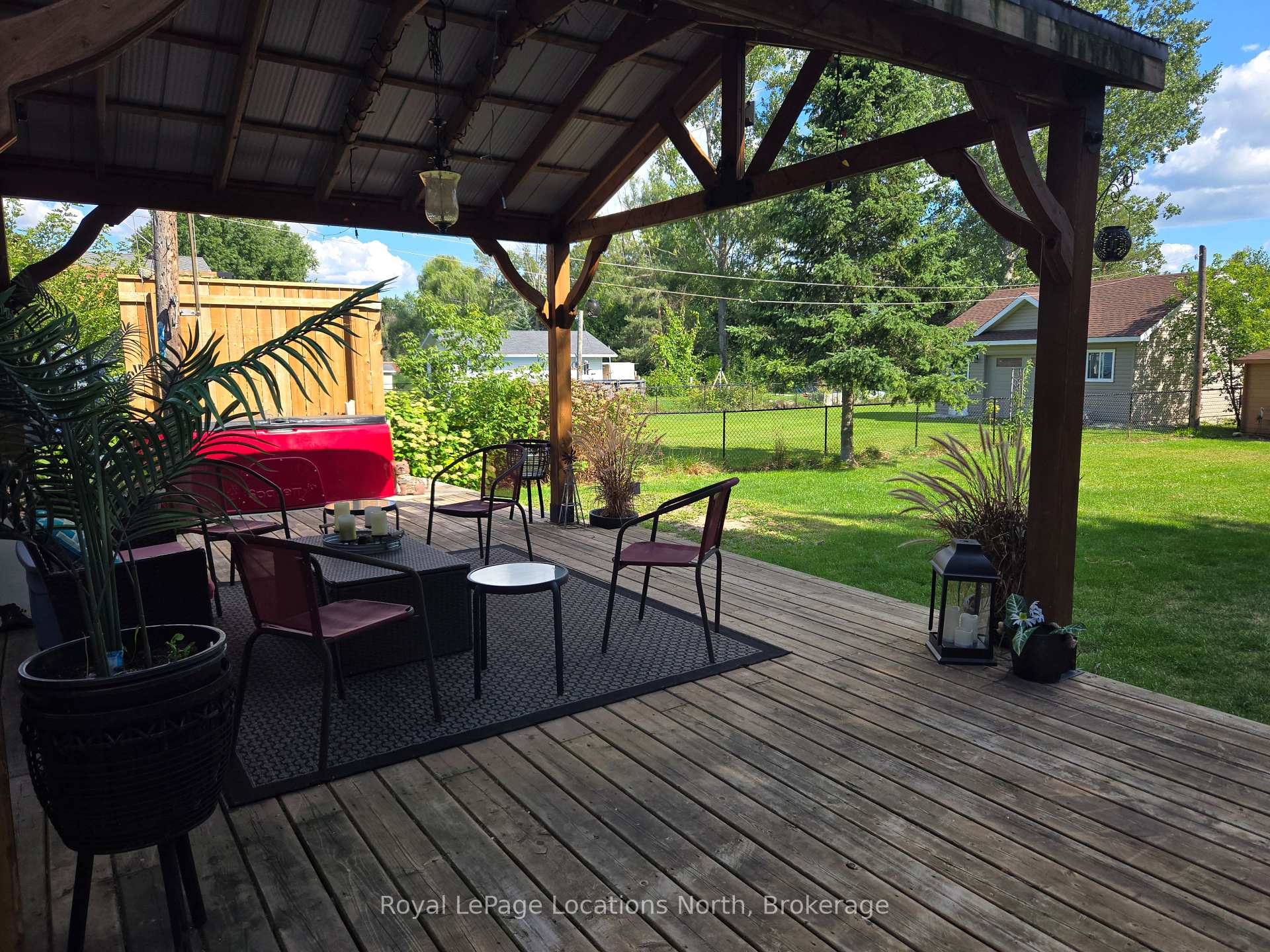 Photo 18 of 209 Christopher Street, Clearview, Stayner — HOMEH