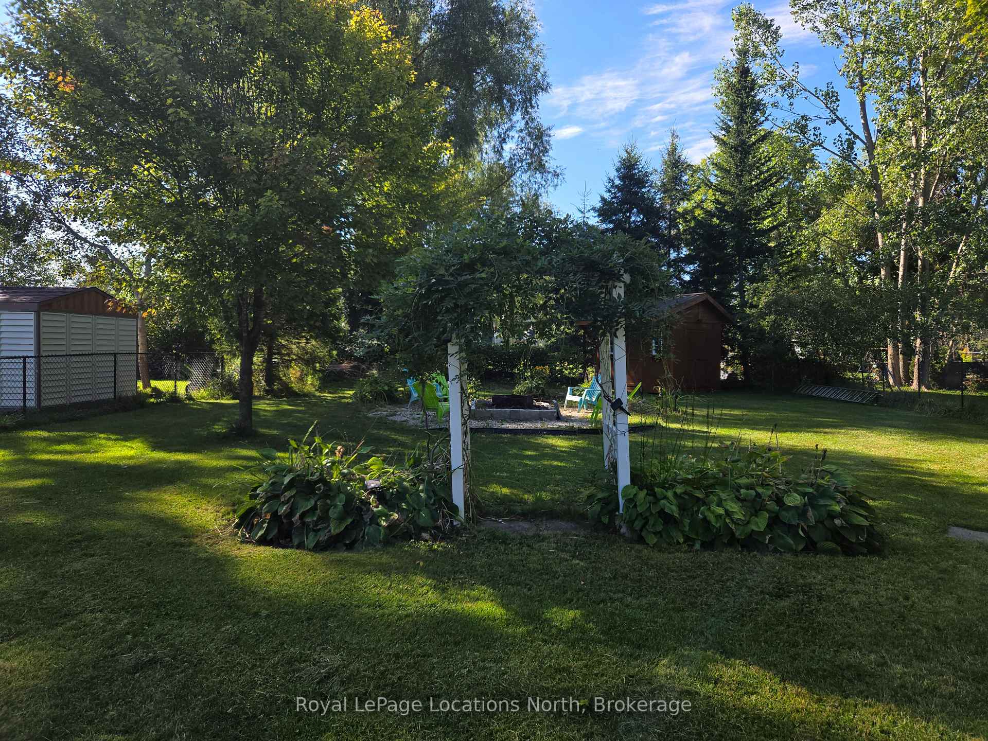 Photo 27 of 209 Christopher Street, Clearview, Stayner — HOMEH