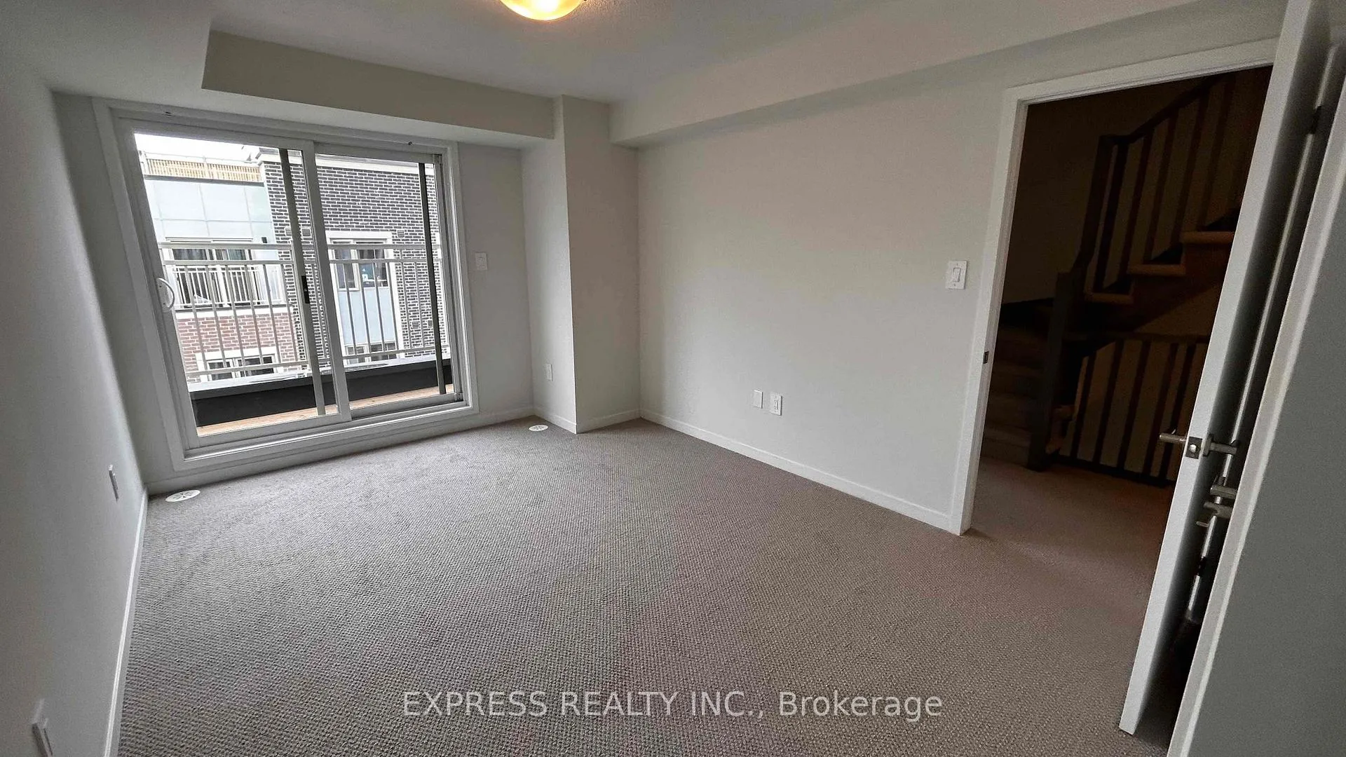 Photo 13 of Unit TH35, 21 Honeycrisp Crescent, Vaughan, Vaughan Corporate Centre — HOMEH