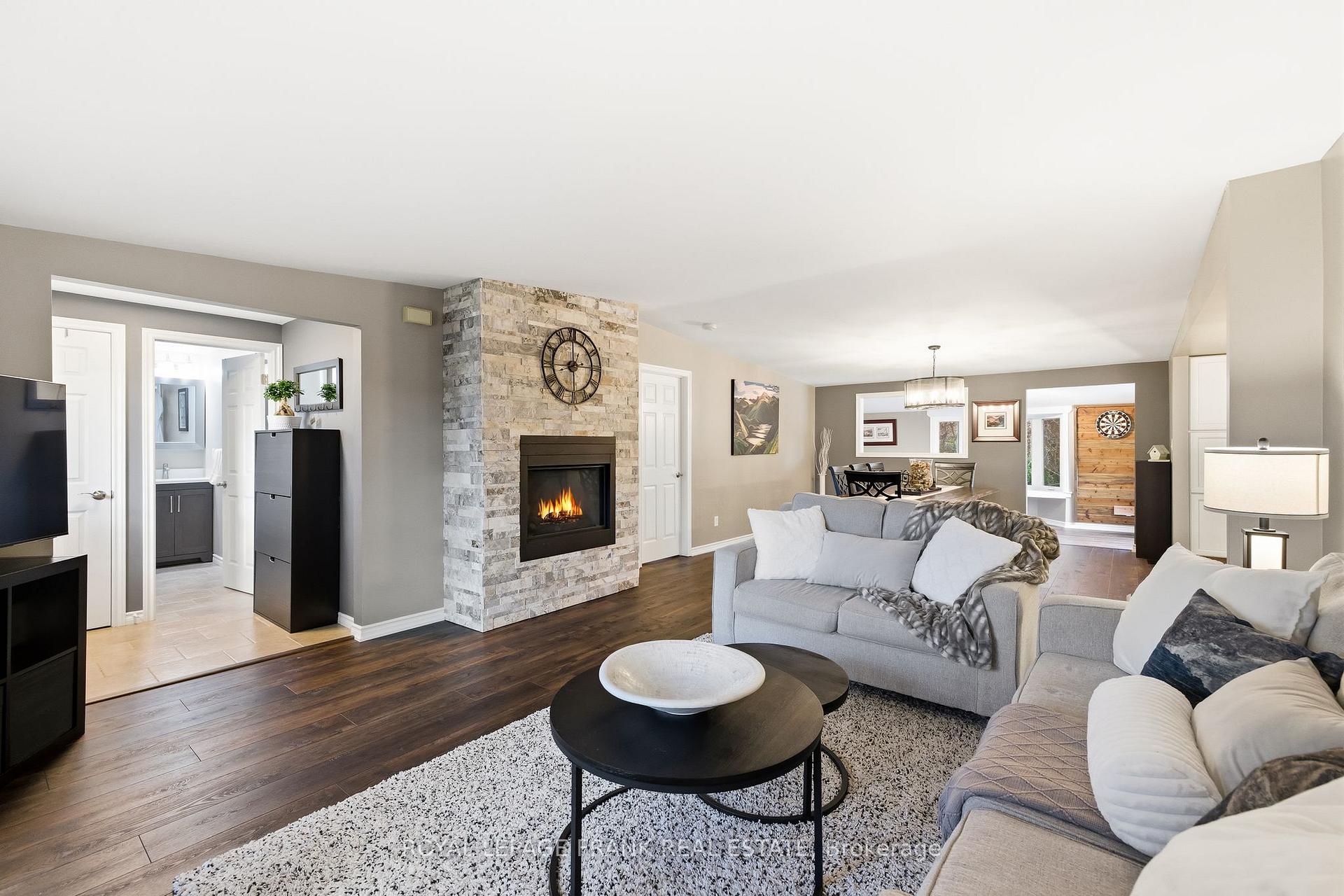 Photo 10 of 37 Fairway Drive, Clarington, Newcastle — HOMEH