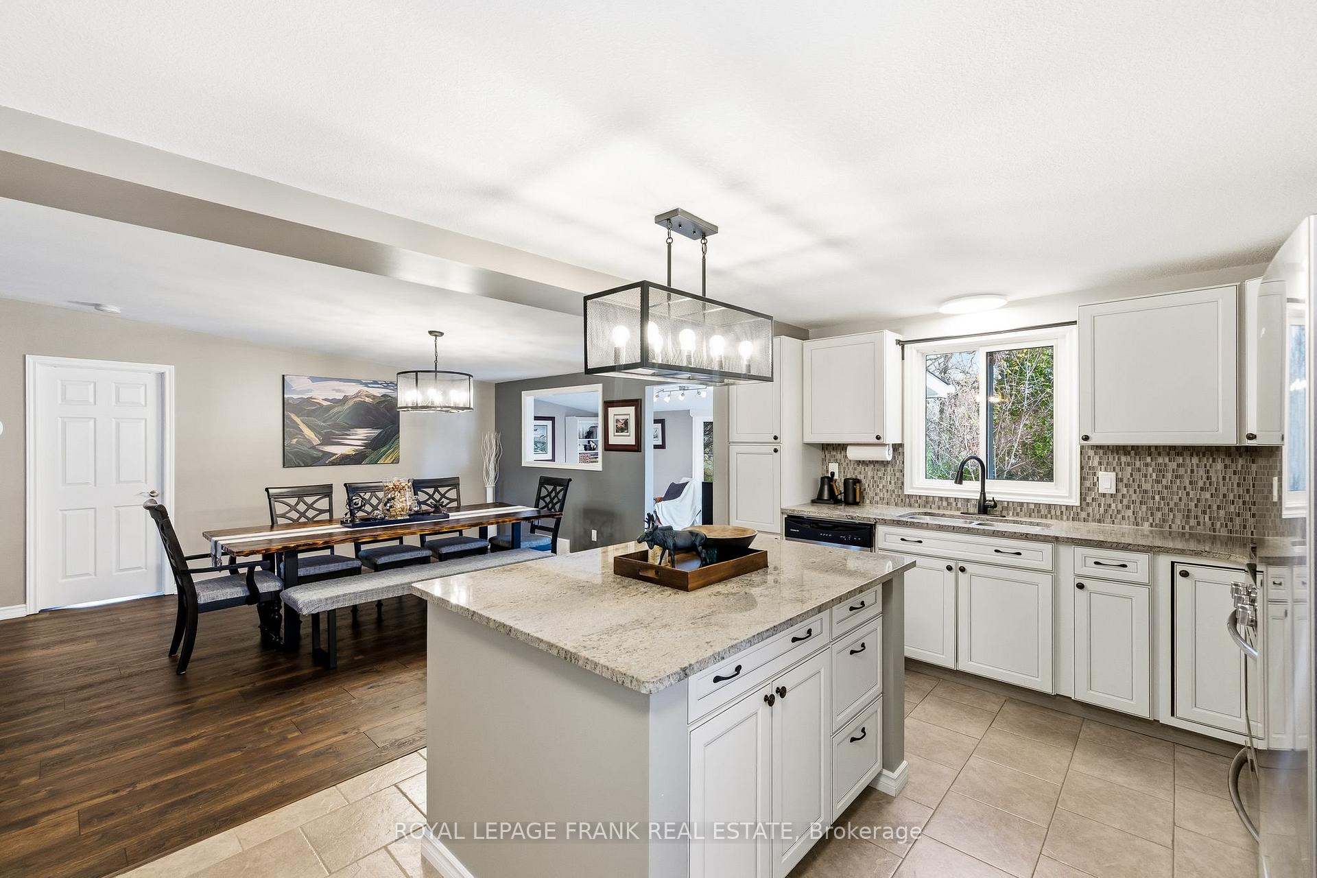 Photo 19 of 37 Fairway Drive, Clarington, Newcastle — HOMEH