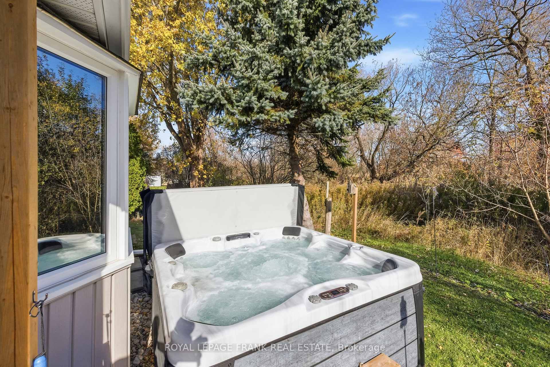 Photo 32 of 37 Fairway Drive, Clarington, Newcastle — HOMEH