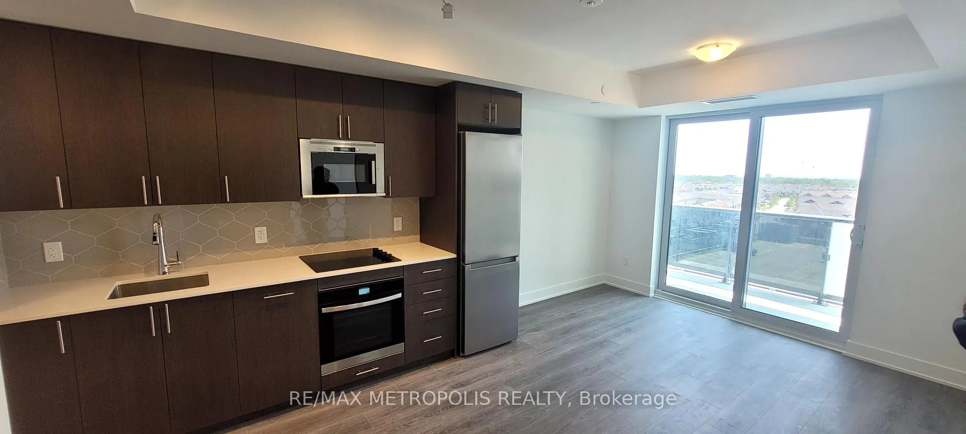 Photo 2 of Unit 742, 2545 Simcoe Street N, Oshawa, Windfields — HOMEH