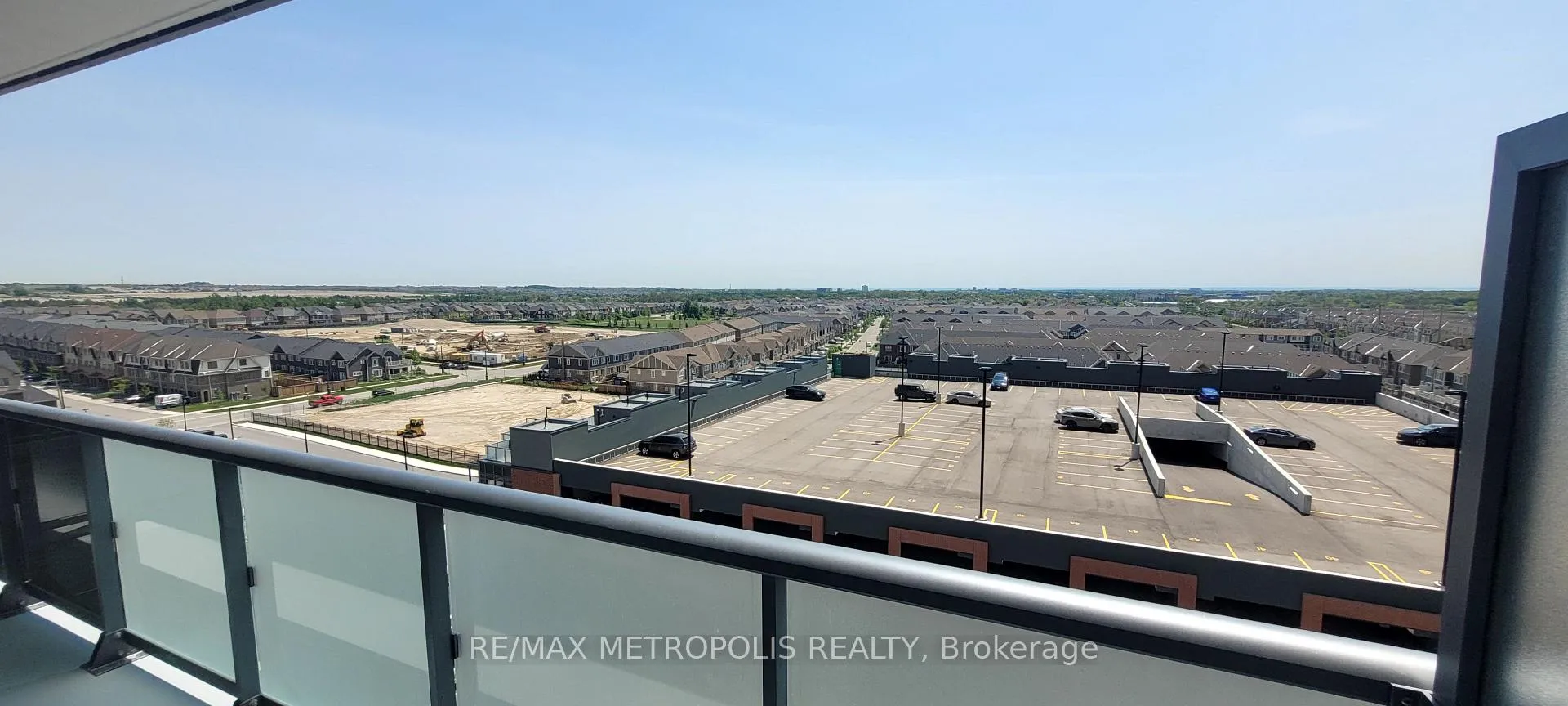 Photo 3 of Unit 742, 2545 Simcoe Street N, Oshawa, Windfields — HOMEH
