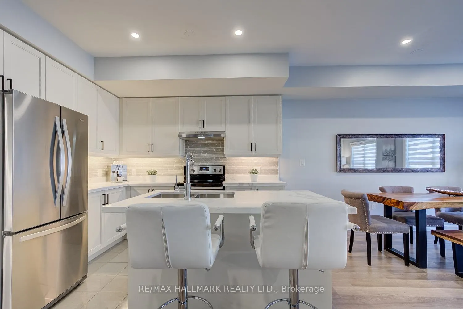 Photo 3 of Unit 231, 3905 Major Mackenzie Drive, Vaughan, Vellore Village — HOMEH