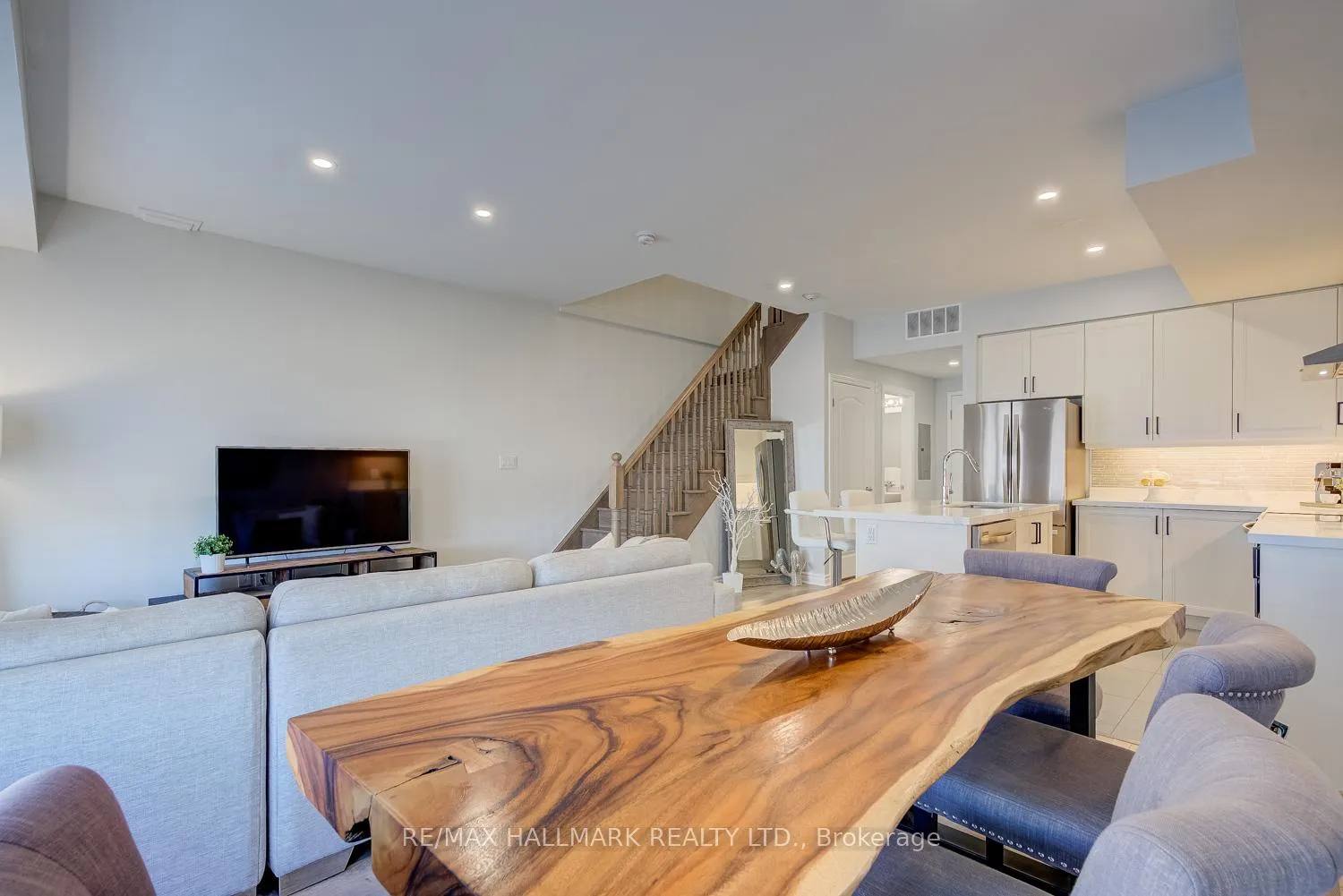 Photo 17 of Unit 231, 3905 Major Mackenzie Drive, Vaughan, Vellore Village — HOMEH