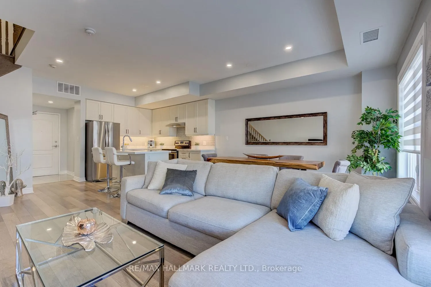 Photo 19 of Unit 231, 3905 Major Mackenzie Drive, Vaughan, Vellore Village — HOMEH