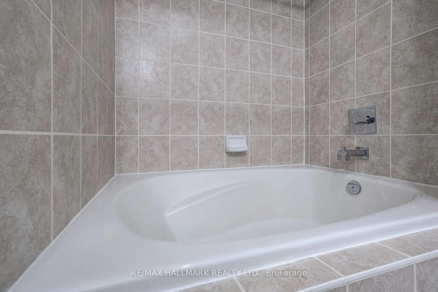 Photo 28 of Unit 231, 3905 Major Mackenzie Drive, Vaughan, Vellore Village — HOMEH
