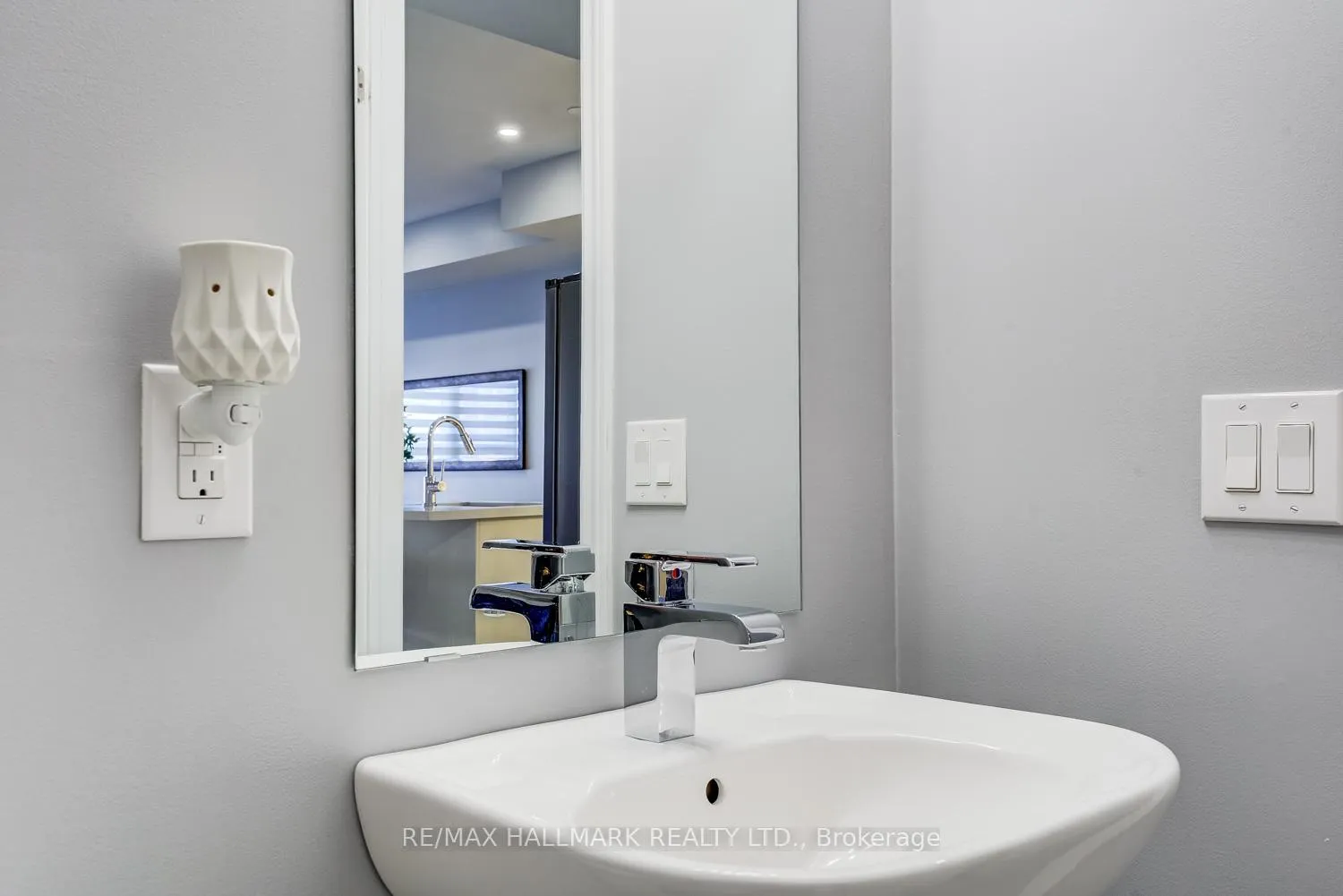 Photo 37 of Unit 231, 3905 Major Mackenzie Drive, Vaughan, Vellore Village — HOMEH