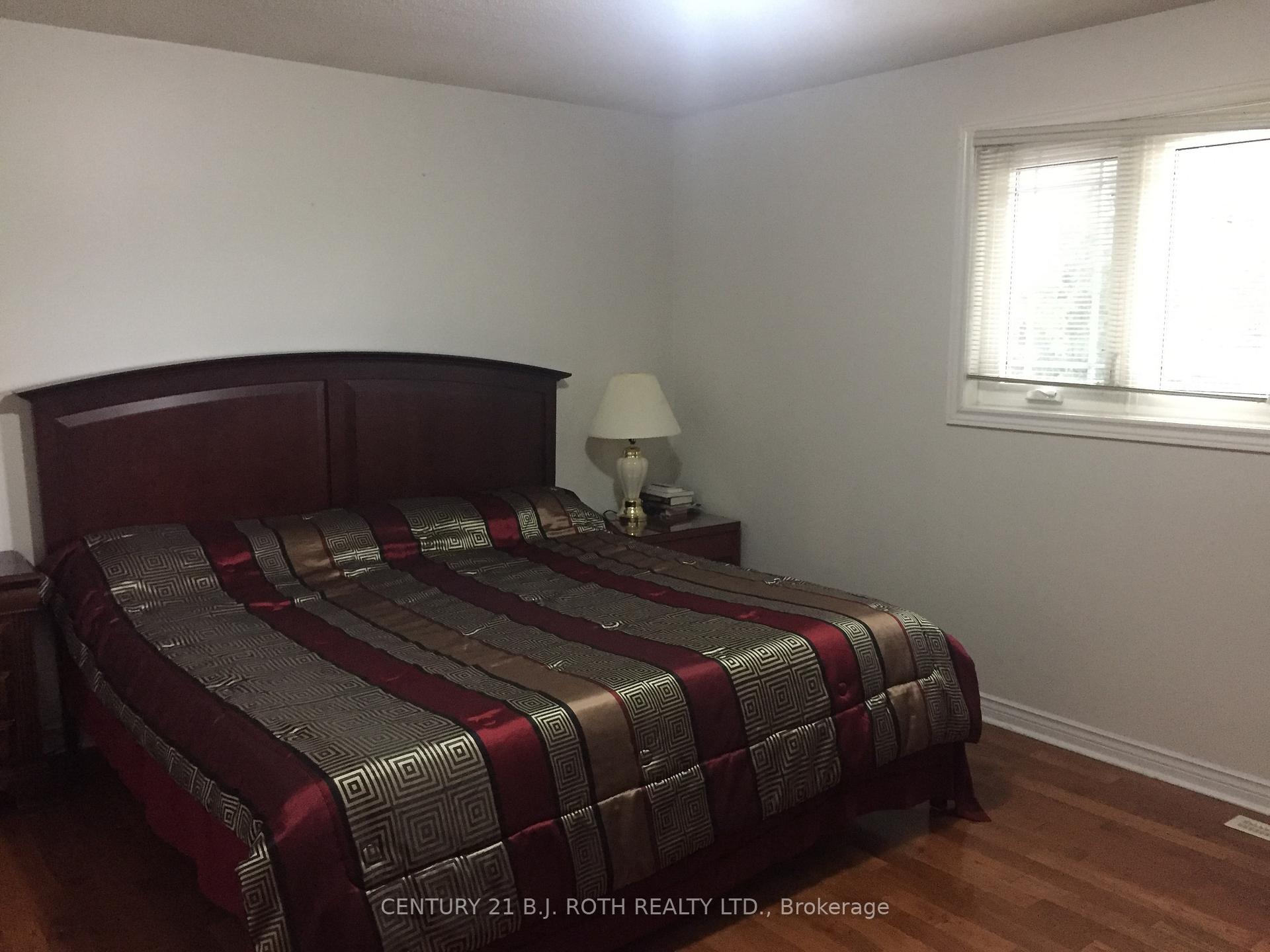 Photo 6 of Unit Upper, 22 Mapleton Avenue, Barrie, Holly — HOMEH