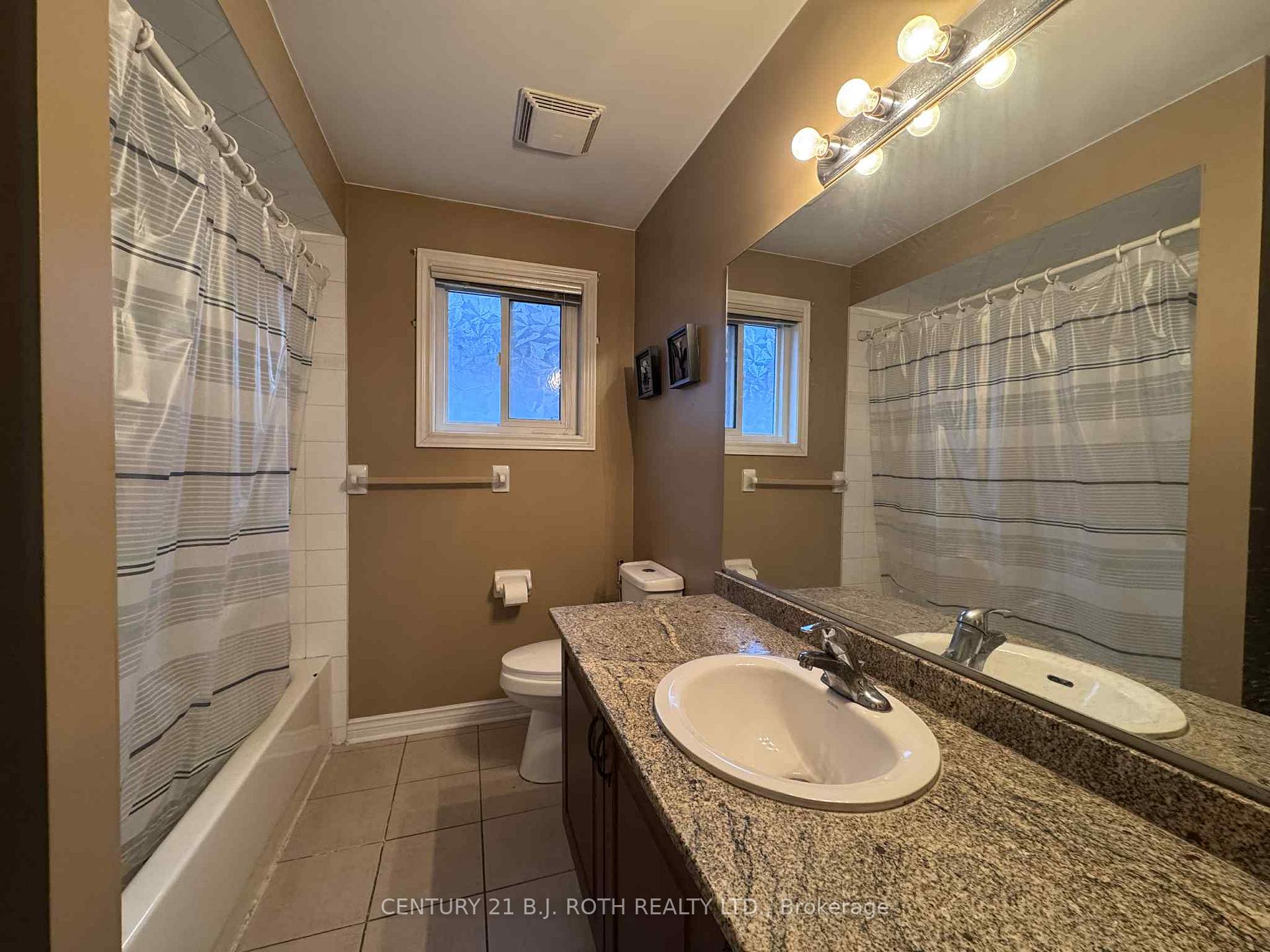 Photo 9 of Unit Upper, 22 Mapleton Avenue, Barrie, Holly — HOMEH