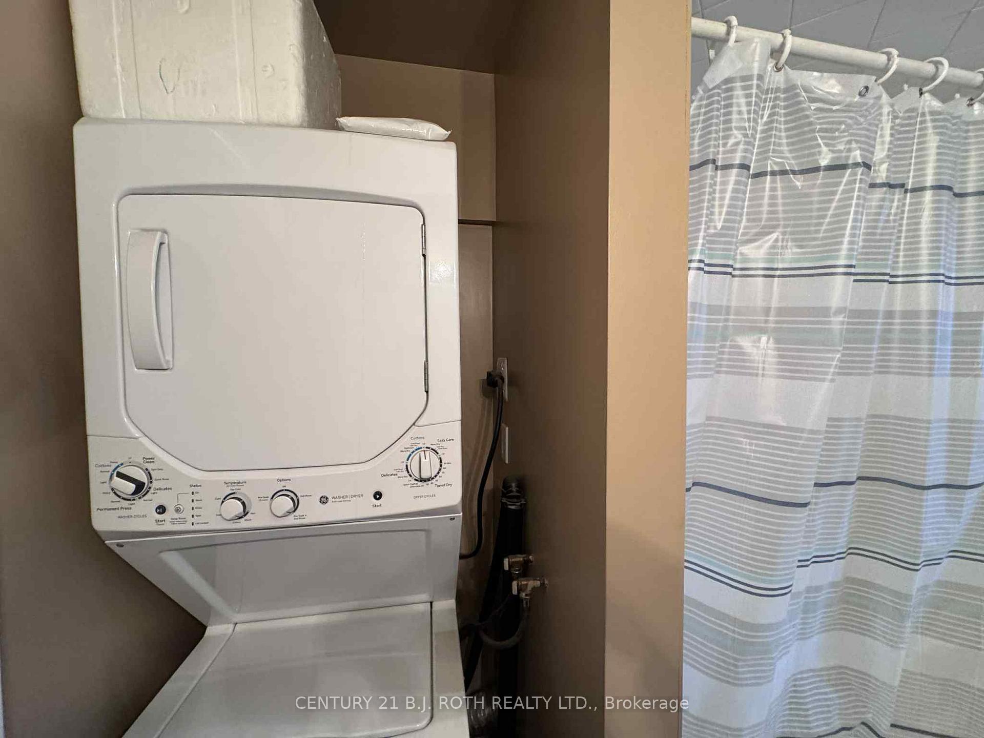 Photo 10 of Unit Upper, 22 Mapleton Avenue, Barrie, Holly — HOMEH