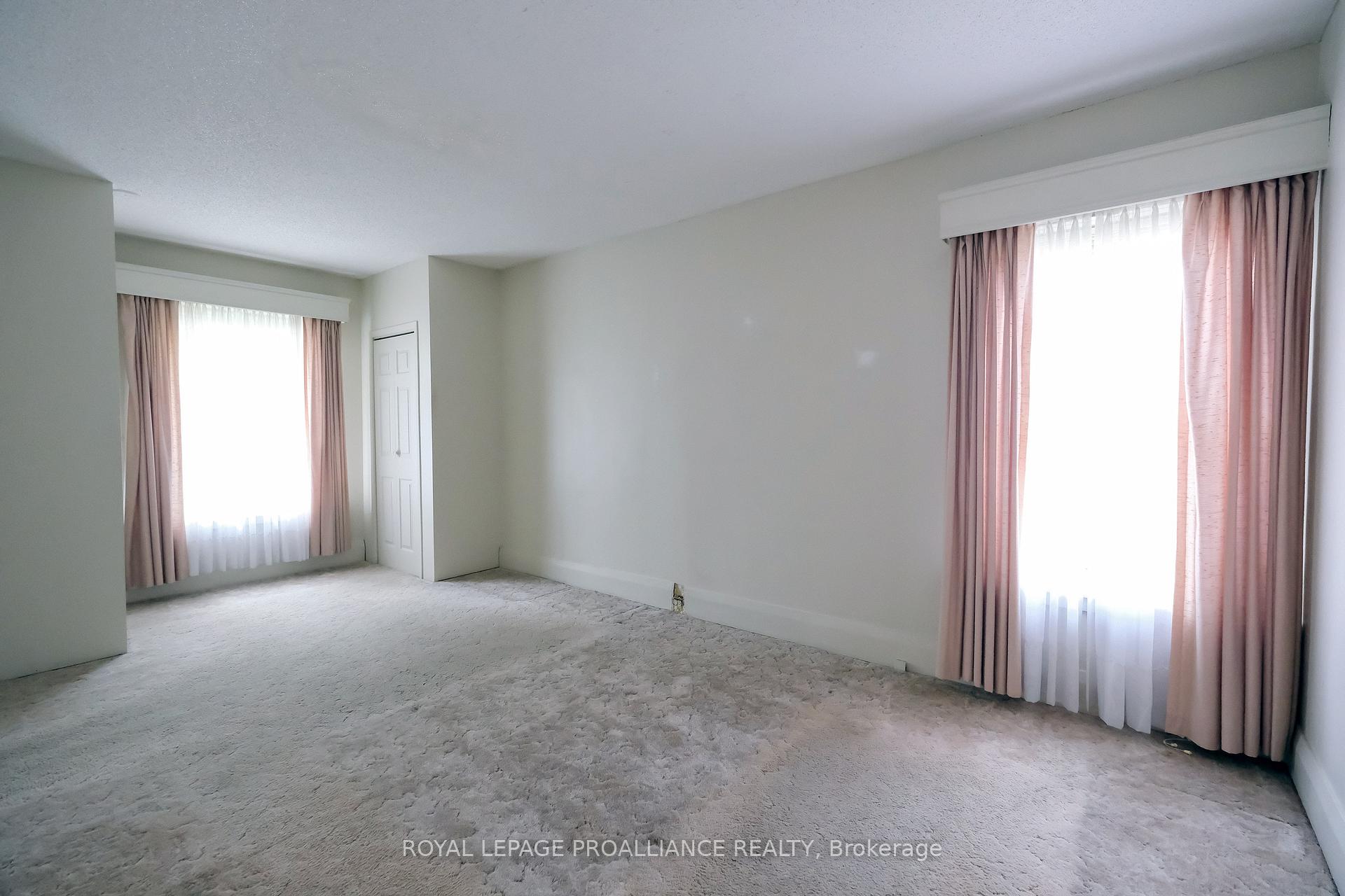 Photo 15 of 53 Gordon Street, Belleville, Belleville Ward — HOMEH