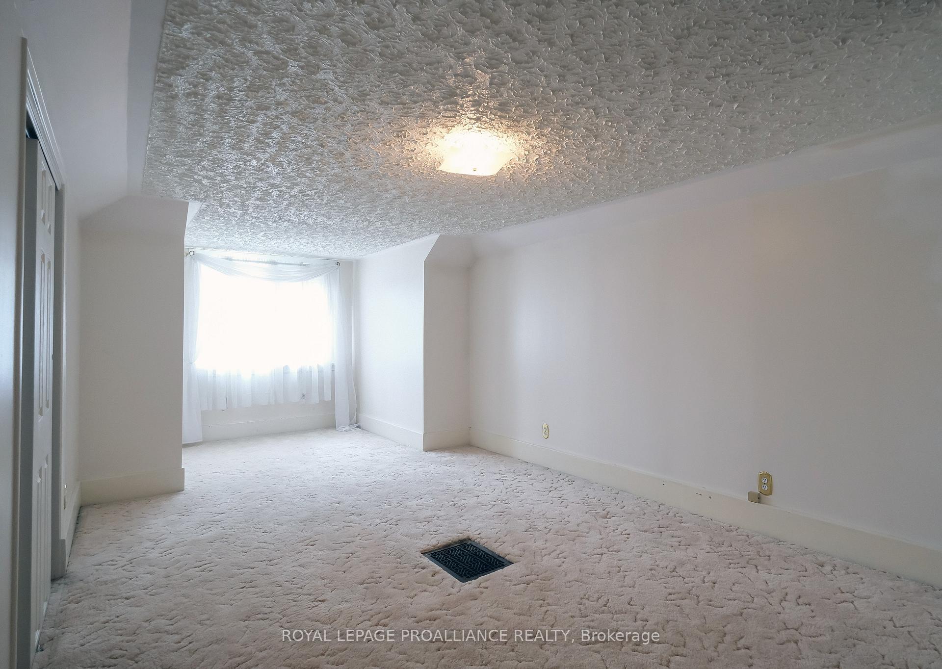 Photo 19 of 53 Gordon Street, Belleville, Belleville Ward — HOMEH
