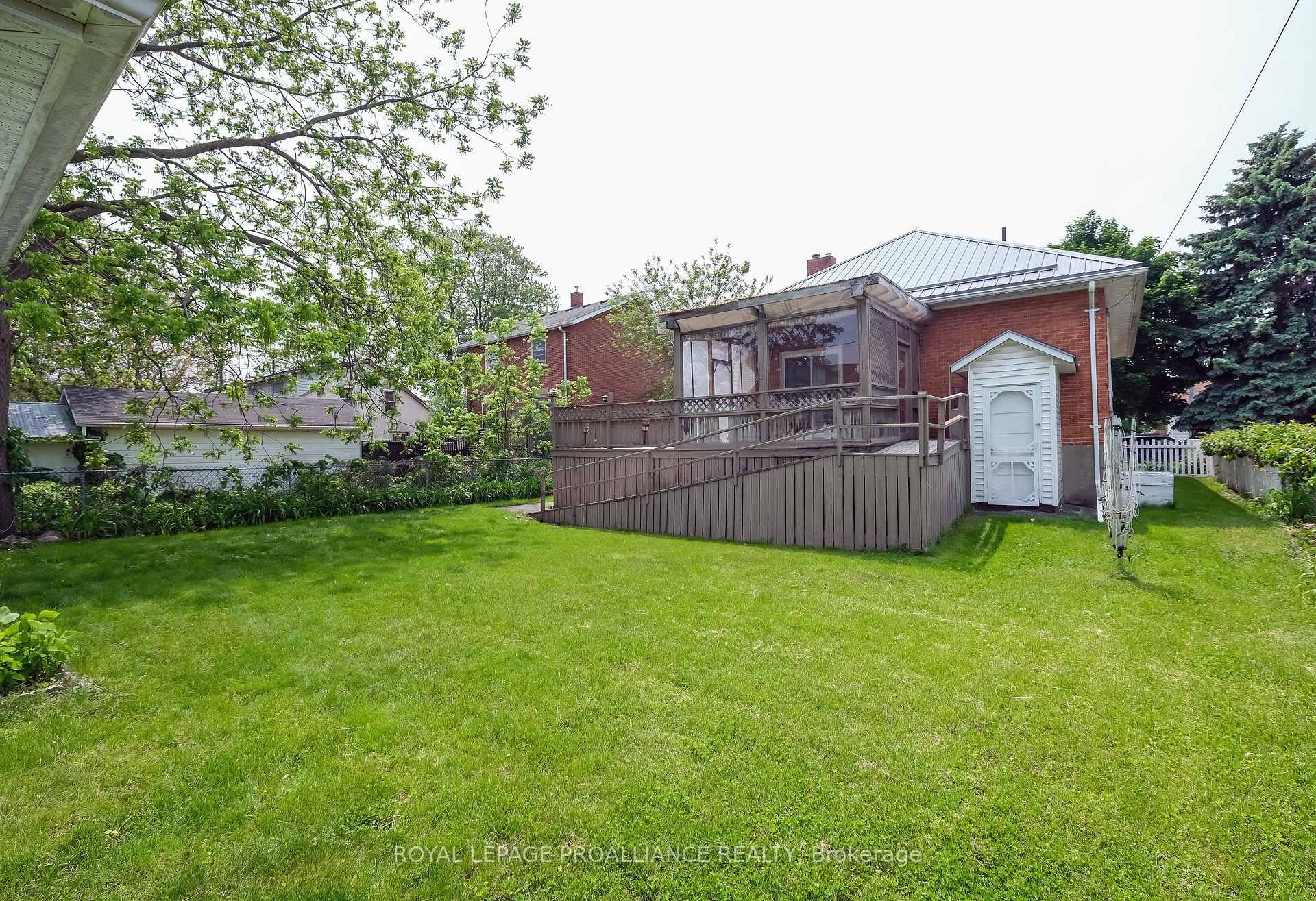 Photo 26 of 53 Gordon Street, Belleville, Belleville Ward — HOMEH