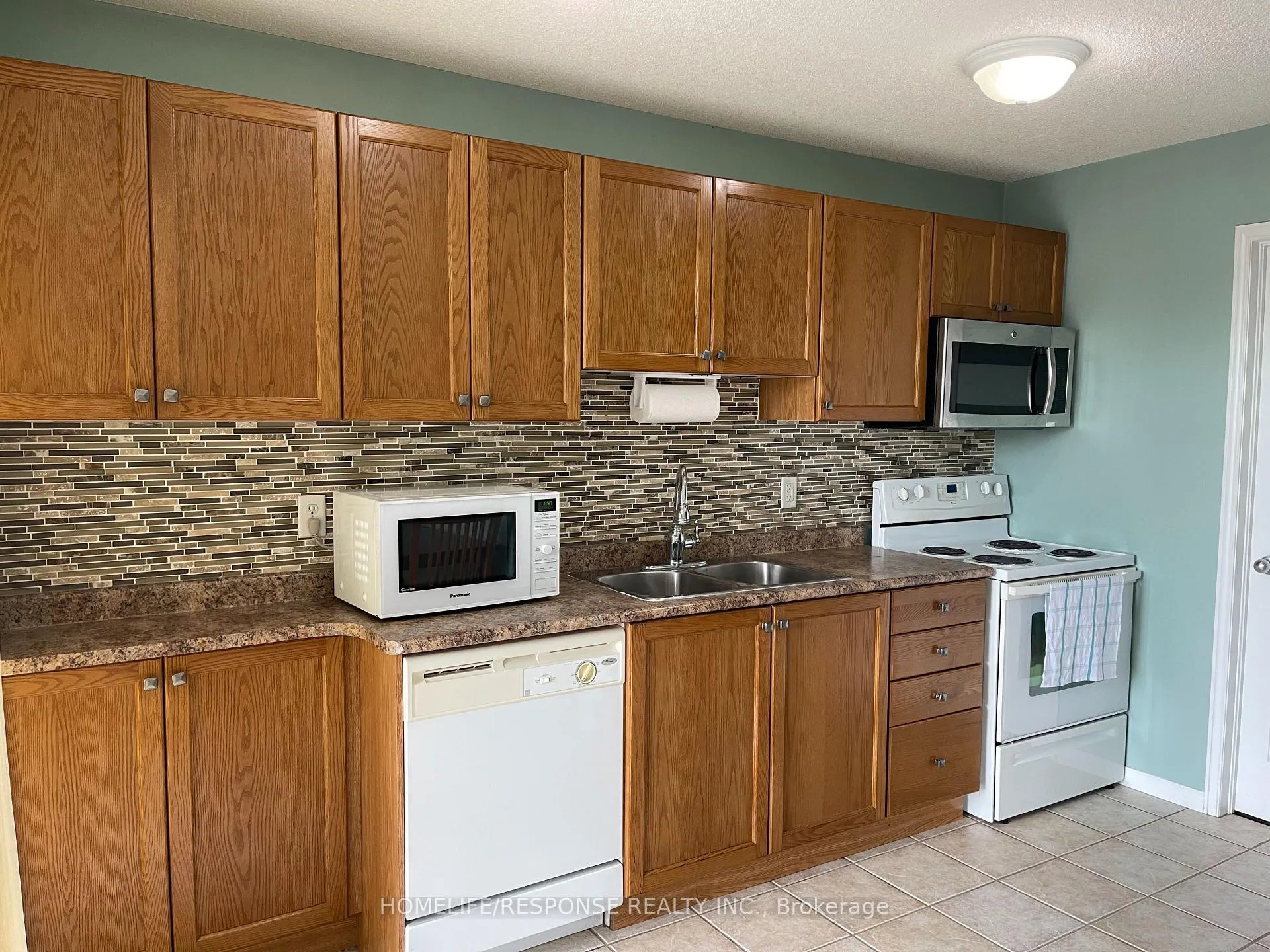 Photo 5 of Unit 23, 950 Highland Road W, Kitchener — HOMEH