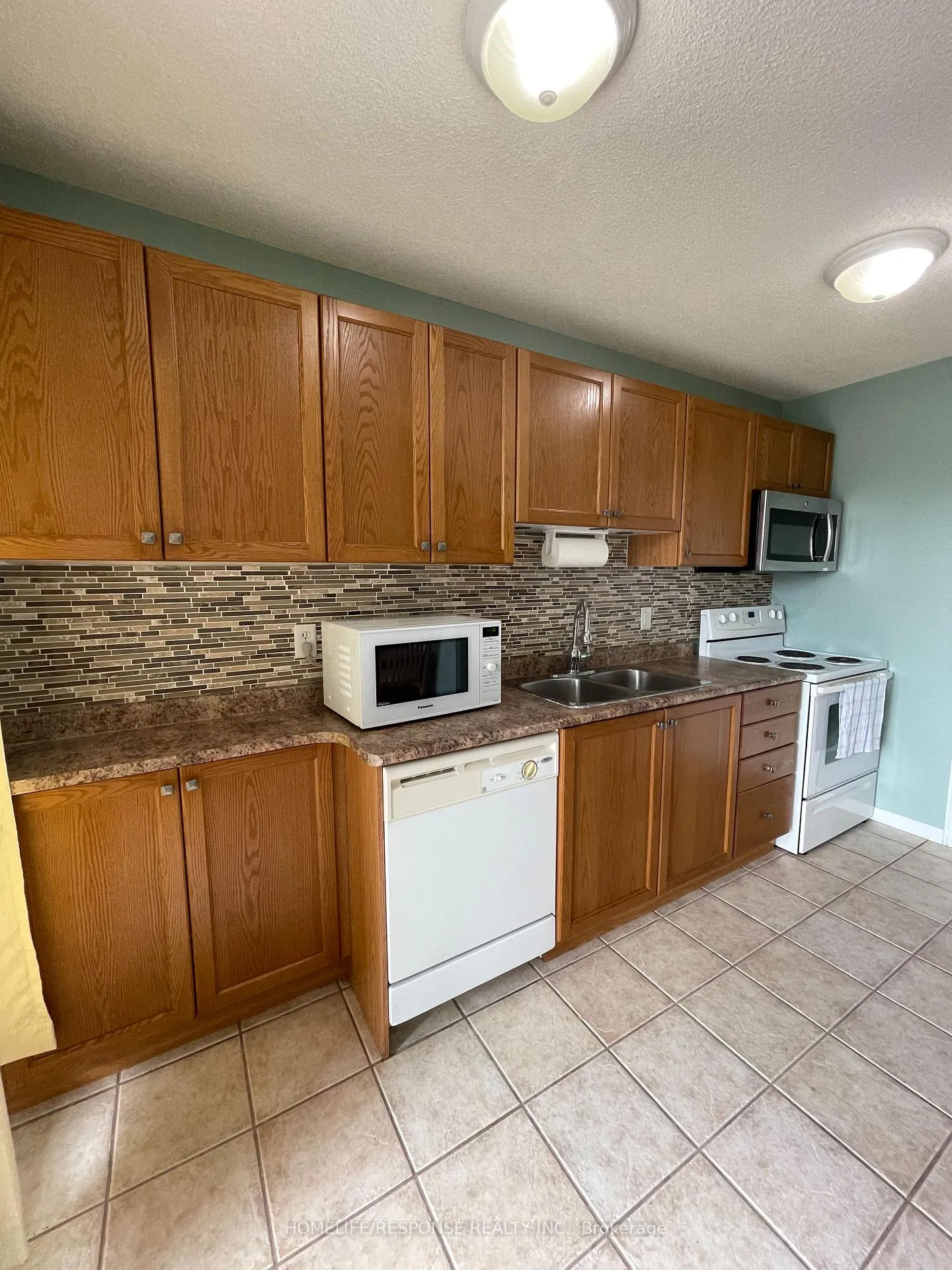 Photo 9 of Unit 23, 950 Highland Road W, Kitchener — HOMEH