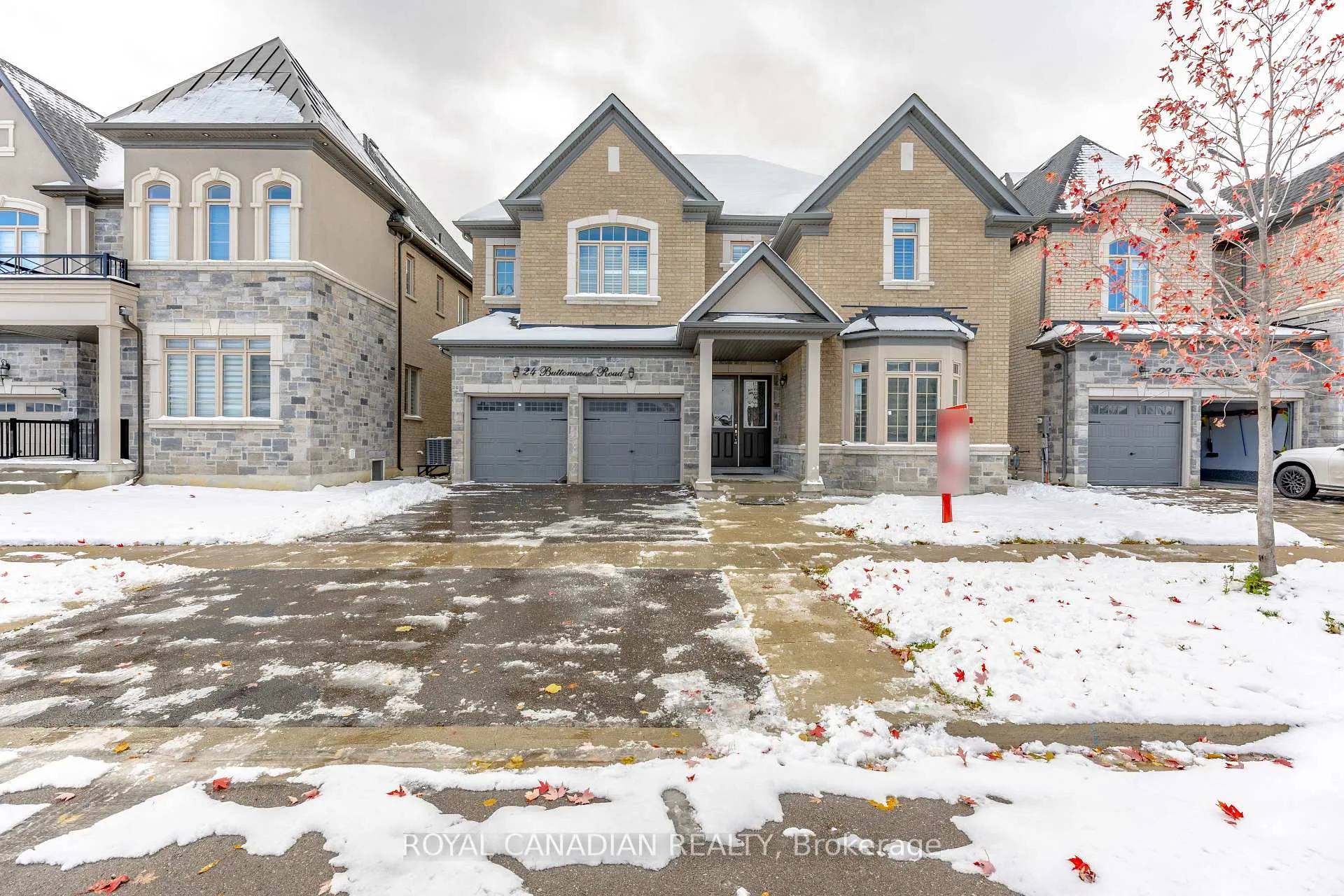 Photo 2 of 24 Buttonwood Road, Brampton, Toronto Gore Rural Estate — HOMEH