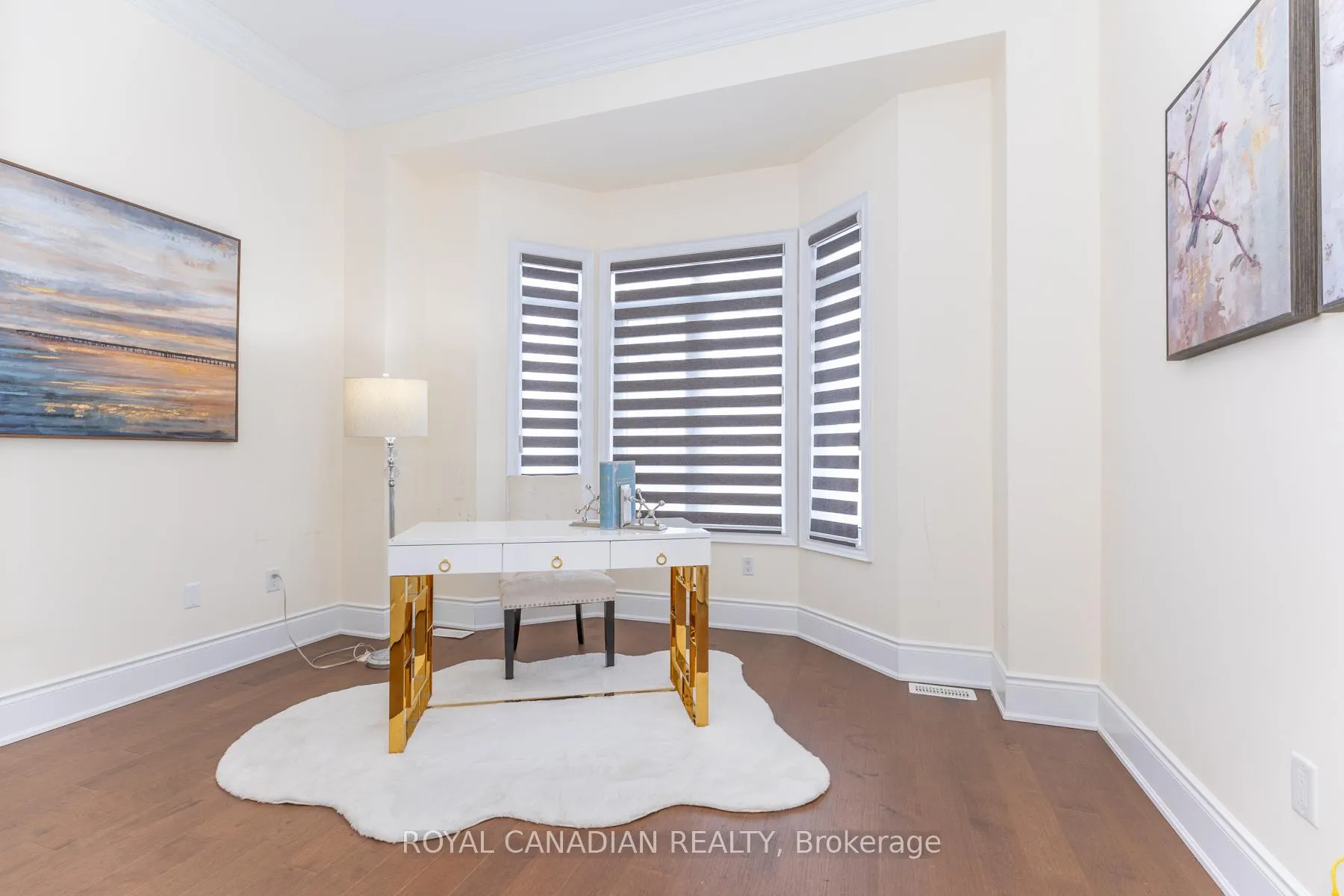 Photo 5 of 24 Buttonwood Road, Brampton, Toronto Gore Rural Estate — HOMEH