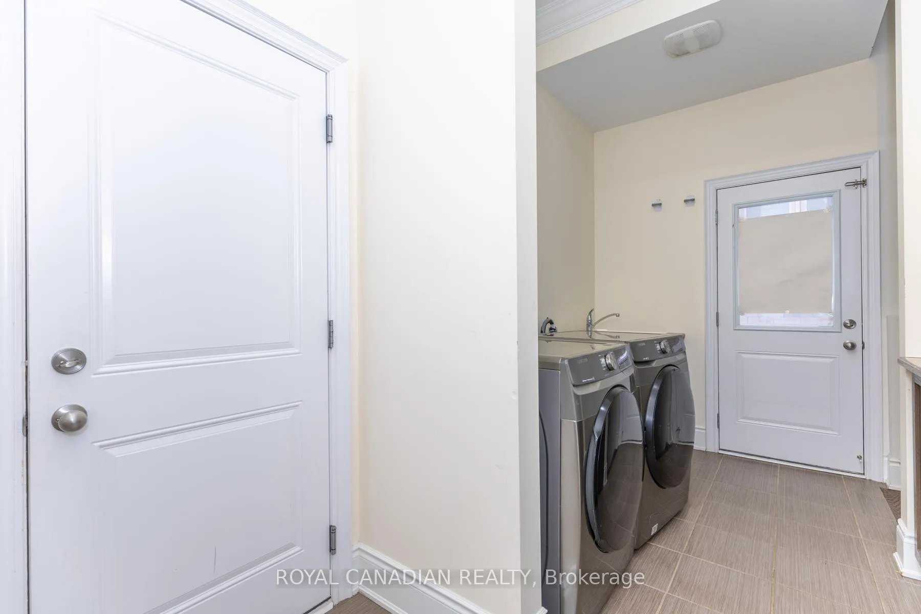 Photo 26 of 24 Buttonwood Road, Brampton, Toronto Gore Rural Estate — HOMEH