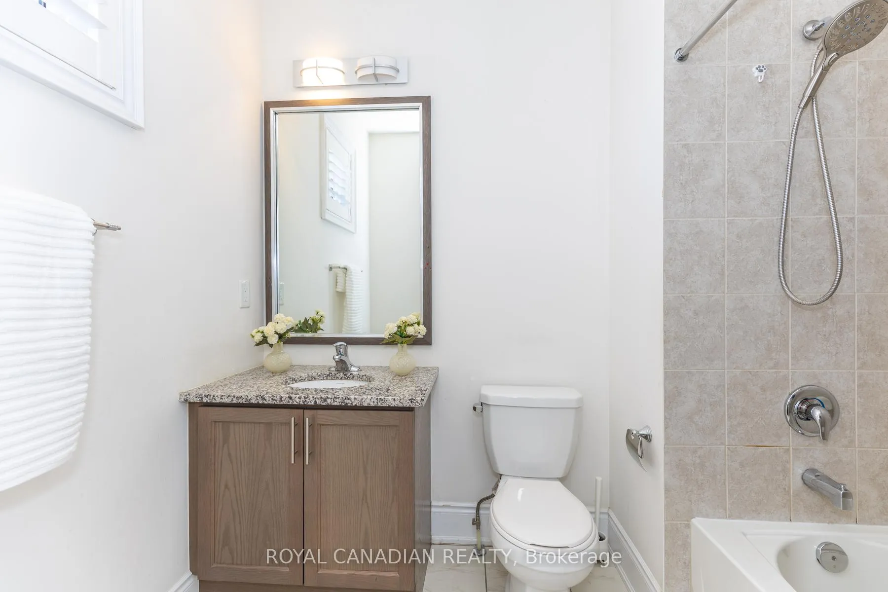 Photo 41 of 24 Buttonwood Road, Brampton, Toronto Gore Rural Estate — HOMEH